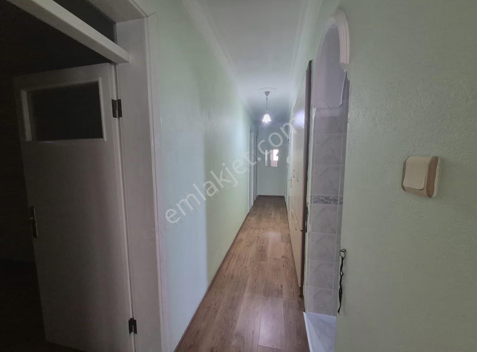 Dombaylı 692 M2 Bahçe İçinde 2 Katlı Ev - Görsel 29