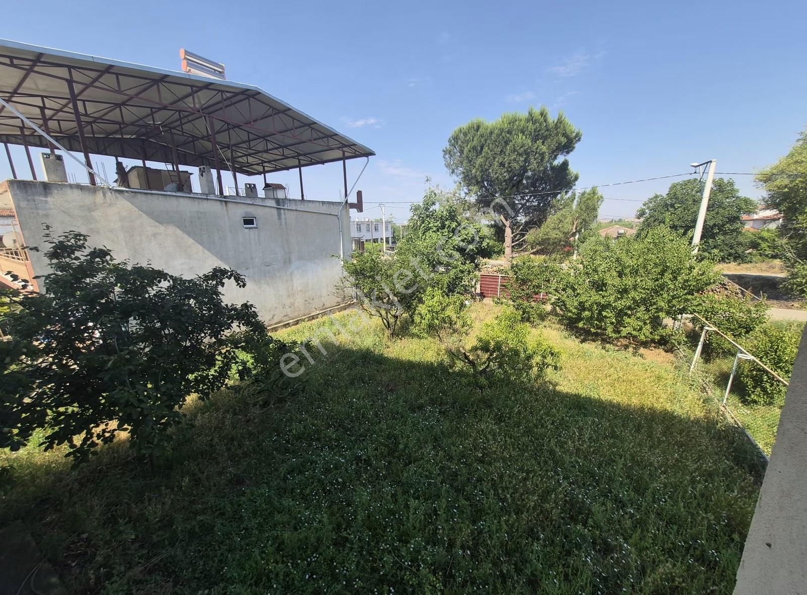 Dombaylı 692 M2 Bahçe İçinde 2 Katlı Ev - Görsel 3