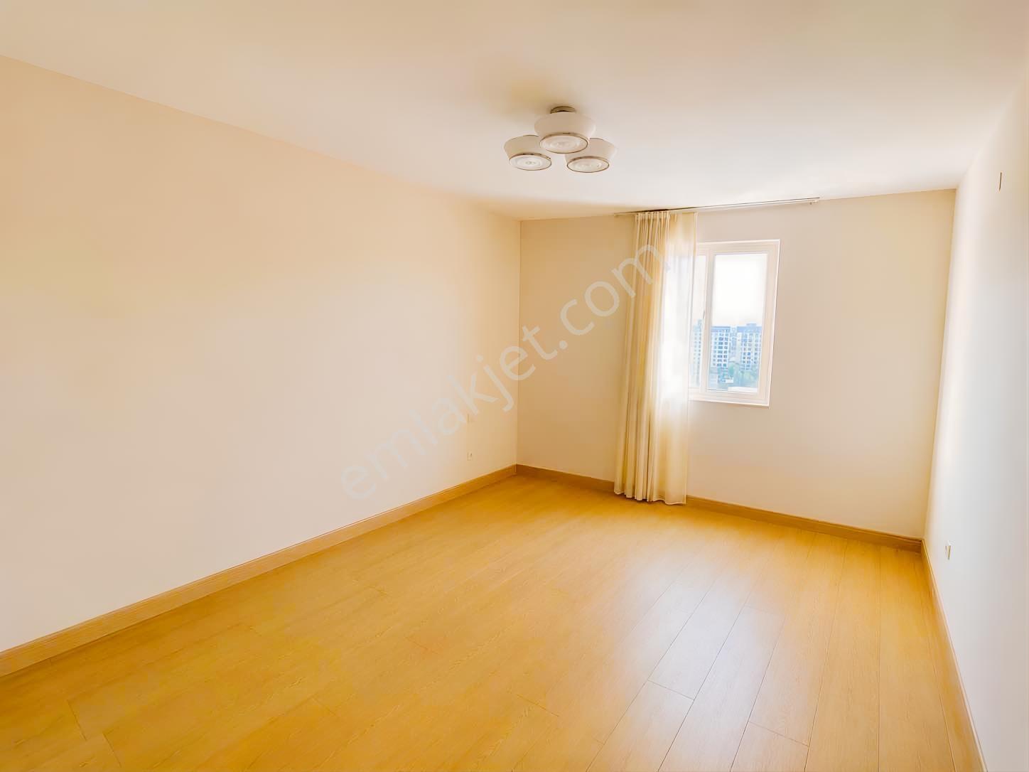Sinpaş Gyo Bursa Modern Sitesinde 2+1 Manzaralı Klimalı Daire - Görsel 9