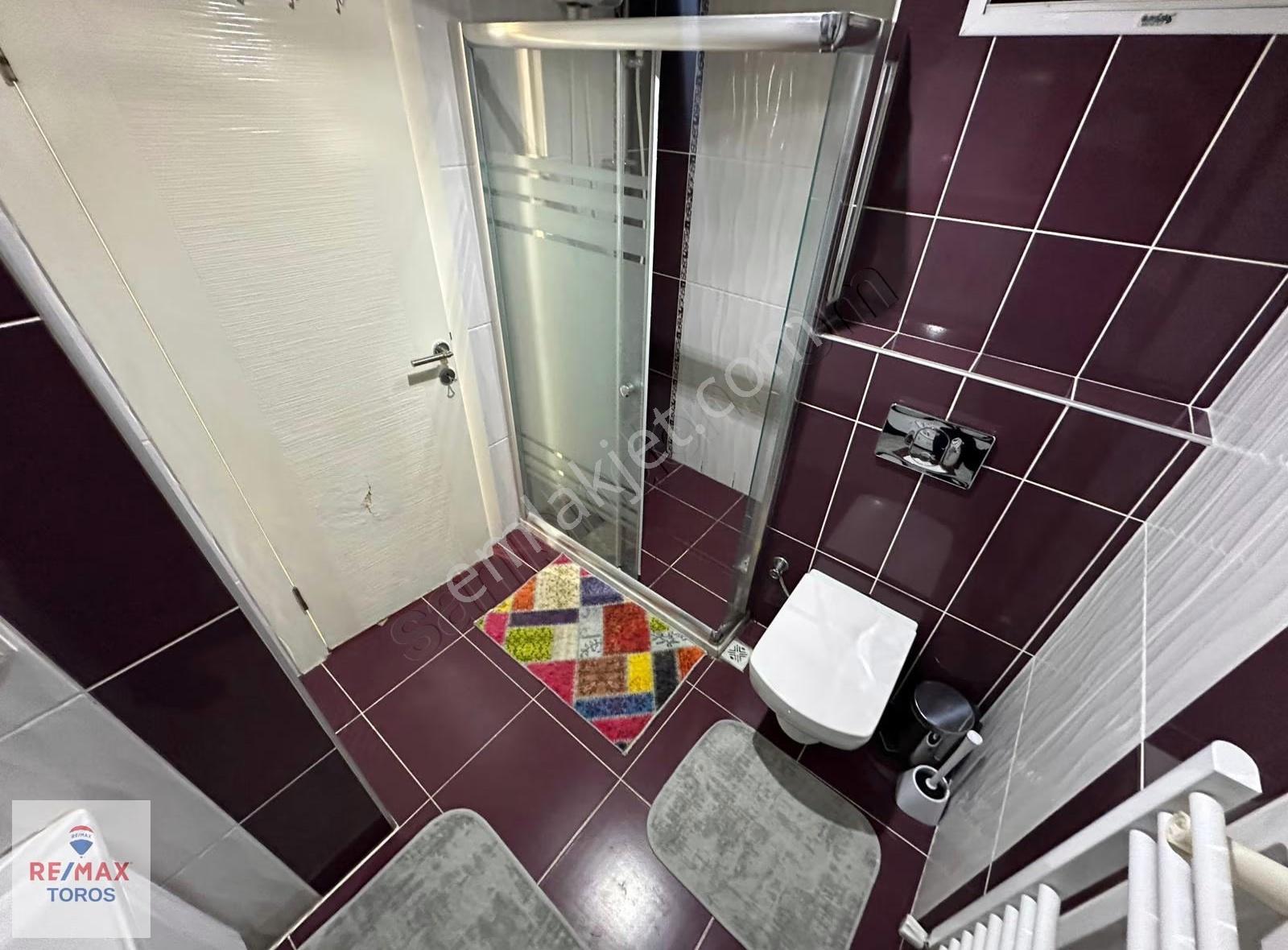 Remax Toros'tan Üniversite Caddesi'nde Eşyalı Kiralık 1+1 - Görsel 2