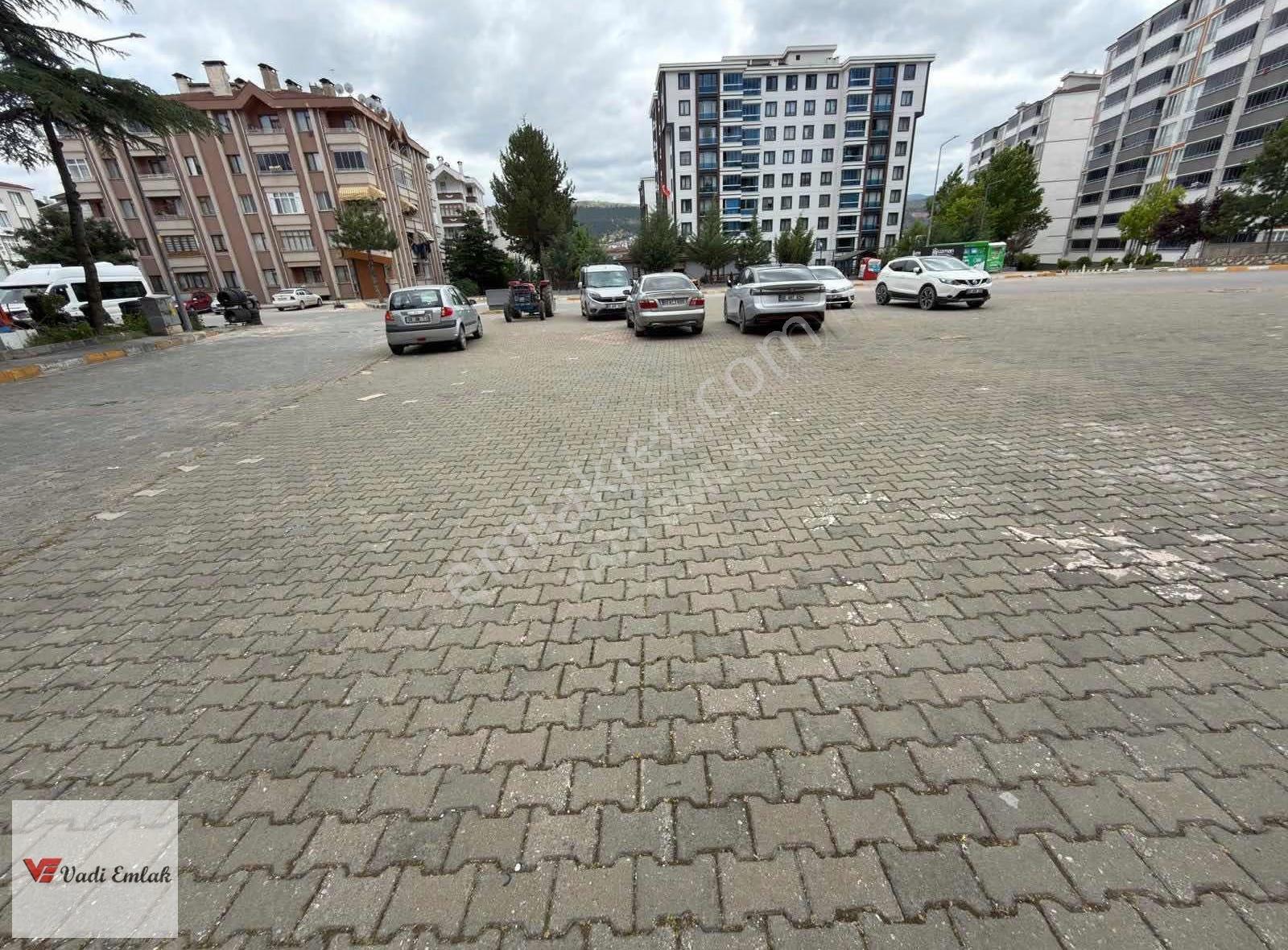 Altıyüzevler Mahallesinde 3+1 Kiralık Daire | Vadi Emlak - Görsel 3