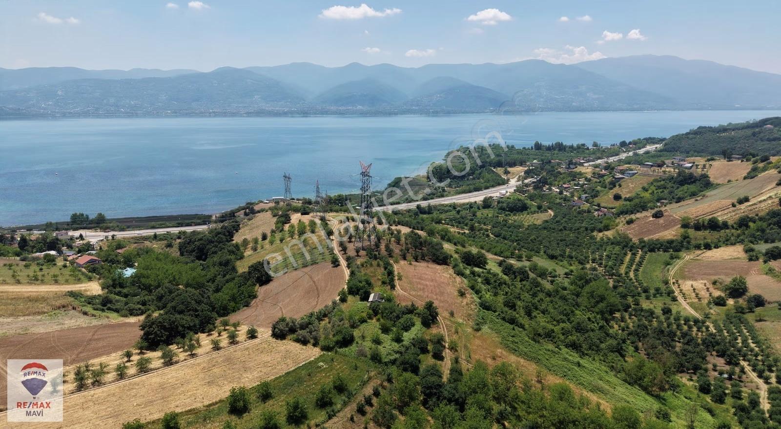 Serdivan'da Göl Manzaralı | Elektrik-su | Kayıtlı Yapılı 6.062m² - Görsel 5