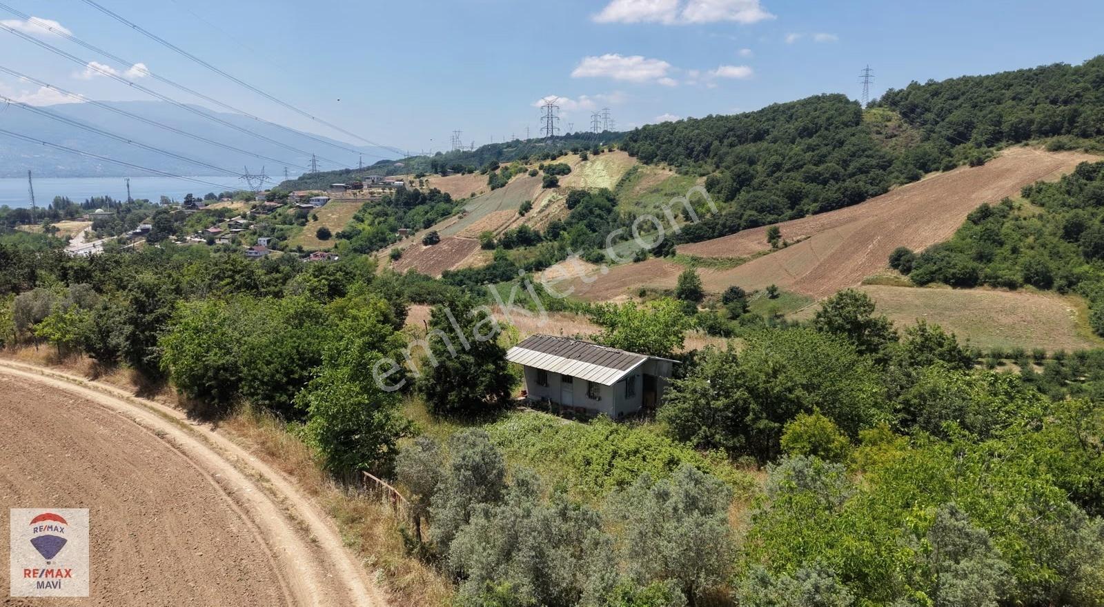 Serdivan'da Göl Manzaralı | Elektrik-su | Kayıtlı Yapılı 6.062m² - Görsel 2