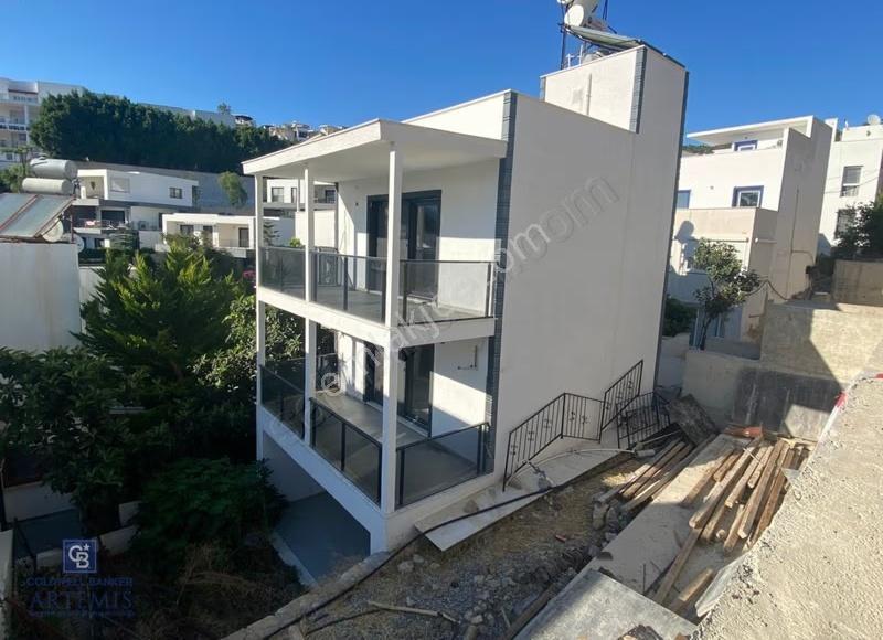 Kumbahçe Kiralık 2+1 Triplex Müstakil Ev