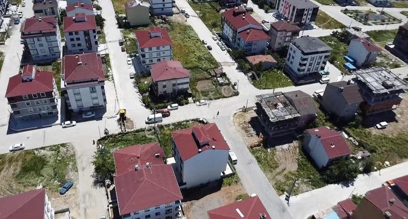 Bahçelievler'de Köşe Başı 279 M2 Arsa - Görsel 16