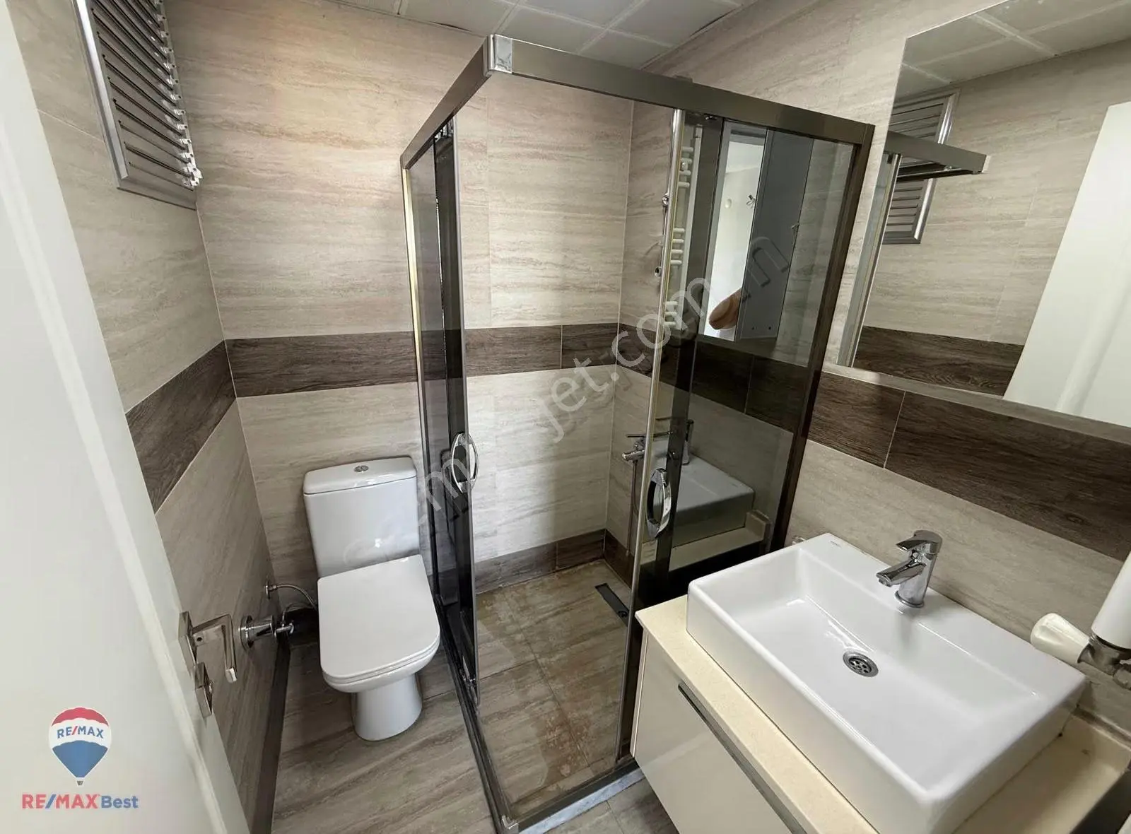 14 Bayraklı Olympus Resıdenceda Deniz Manzaralı Kiralık3+1 Daire - Görsel 3