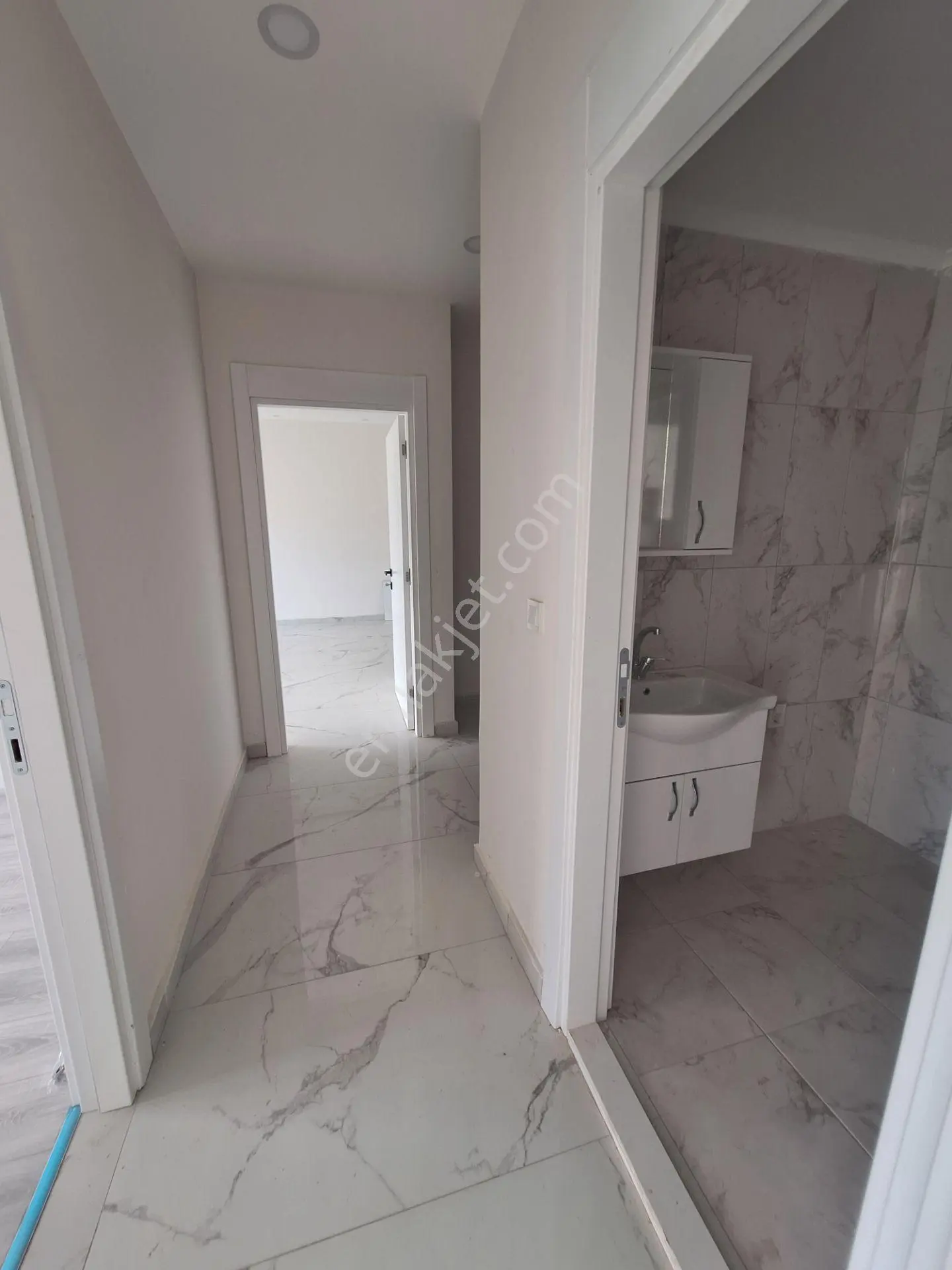 Kiralık 2+1 Sıfır Daire - Depozito Ve Aidat Yok - Çıplaklı Mh - Görsel 5