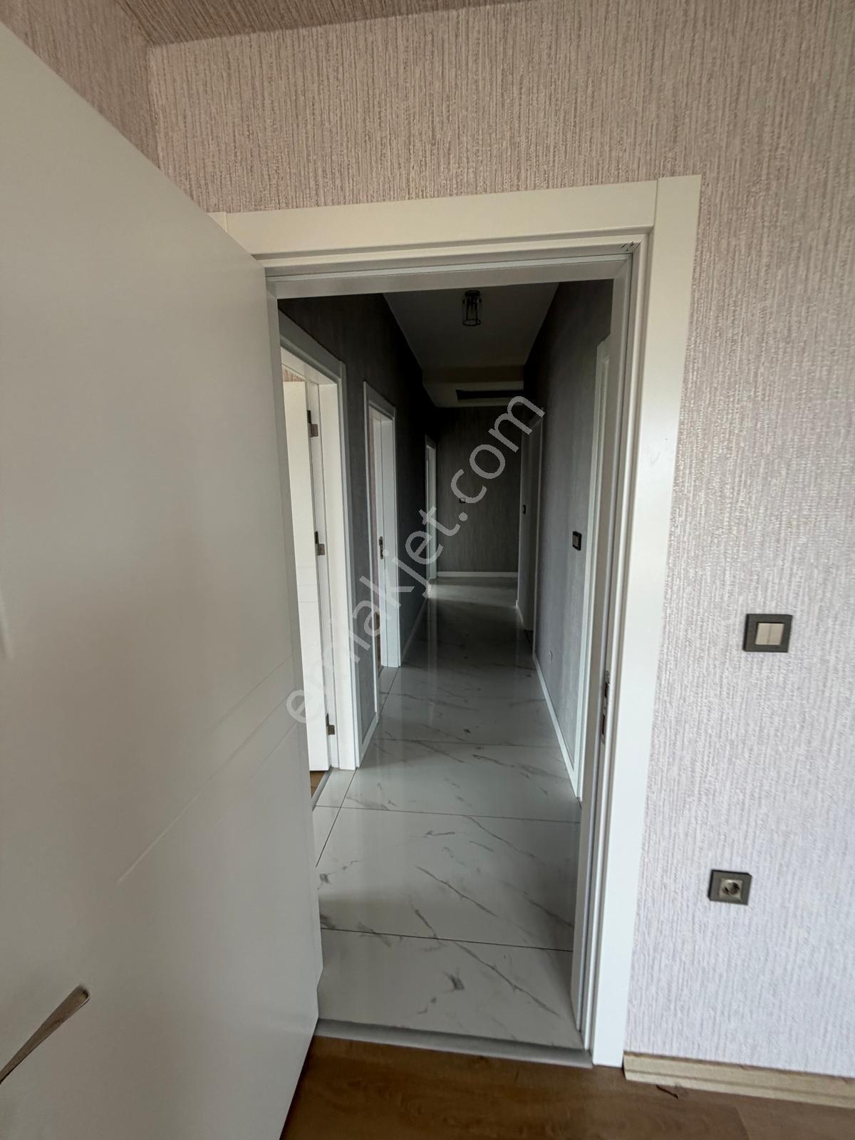 Konya Selçuklu Yazır Mh De Kiralık 4+1 Geniş Lüks Daire - Görsel 14