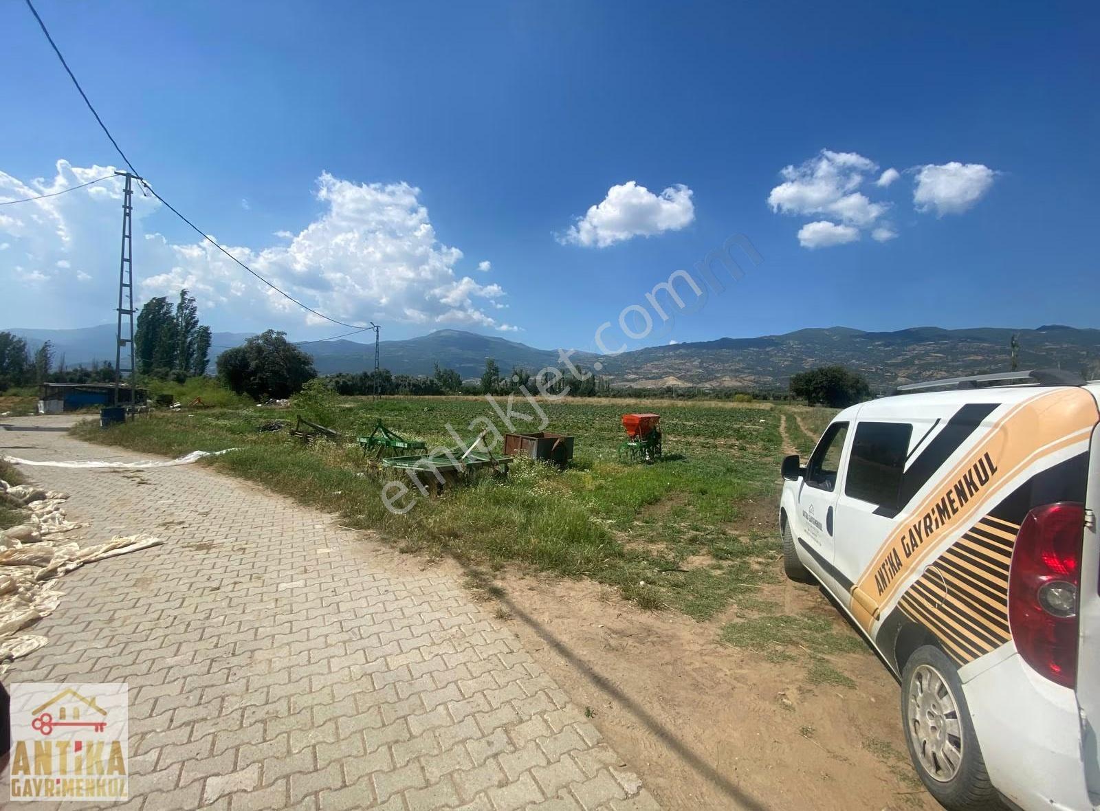 Antika Gayrimenkulden Kiraz Merkeze 6 Km Yakınında Satılık Tarla - Görsel 10