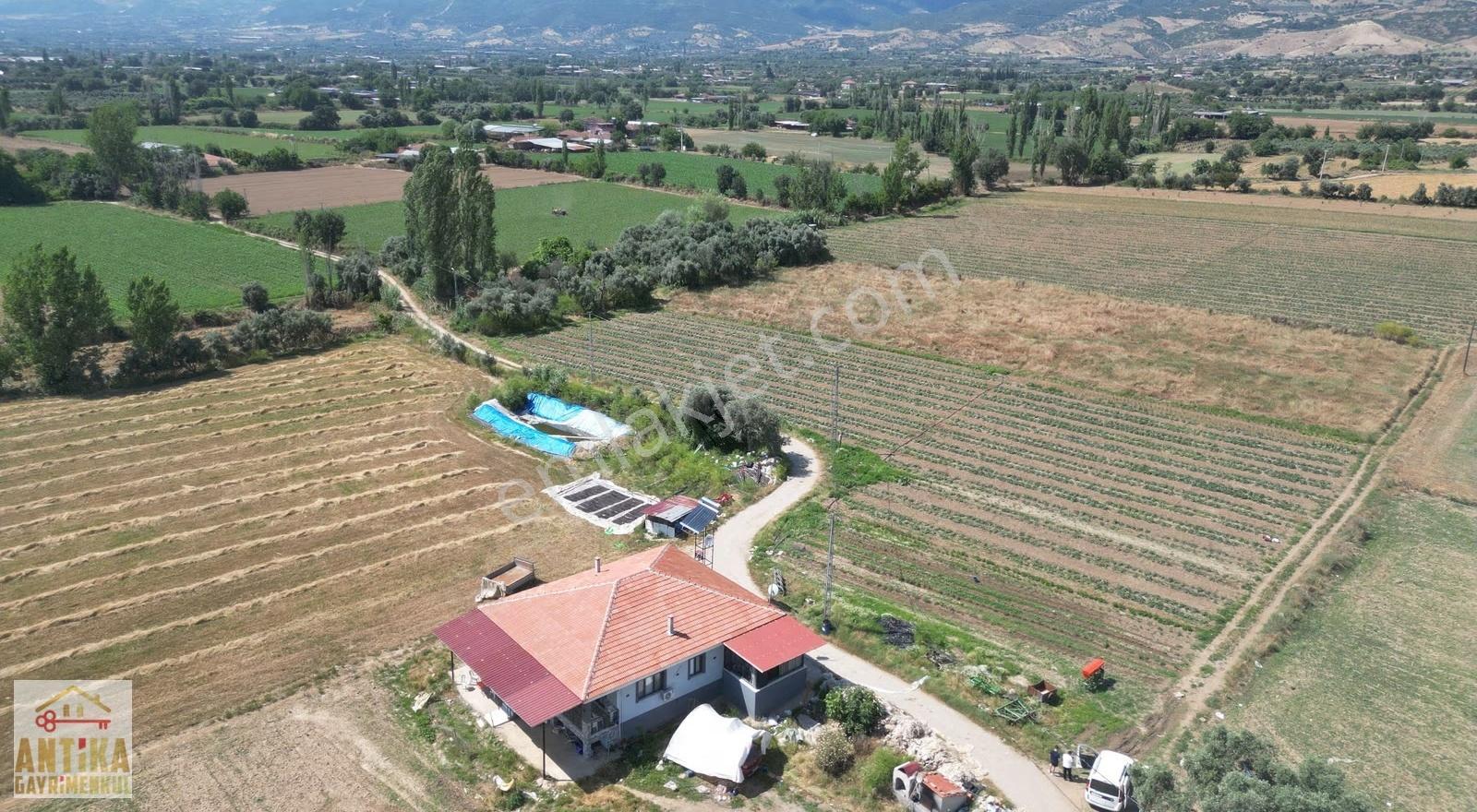 Antika Gayrimenkulden Kiraz Merkeze 6 Km Yakınında Satılık Tarla - Görsel 23