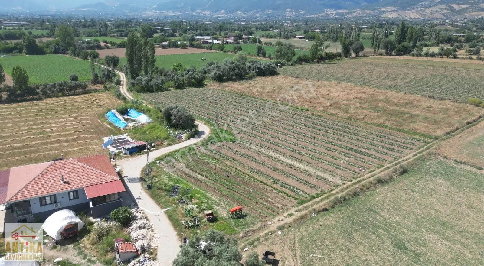 Antika Gayrimenkulden Kiraz Merkeze 6 Km Yakınında Satılık Tarla - Görsel 21