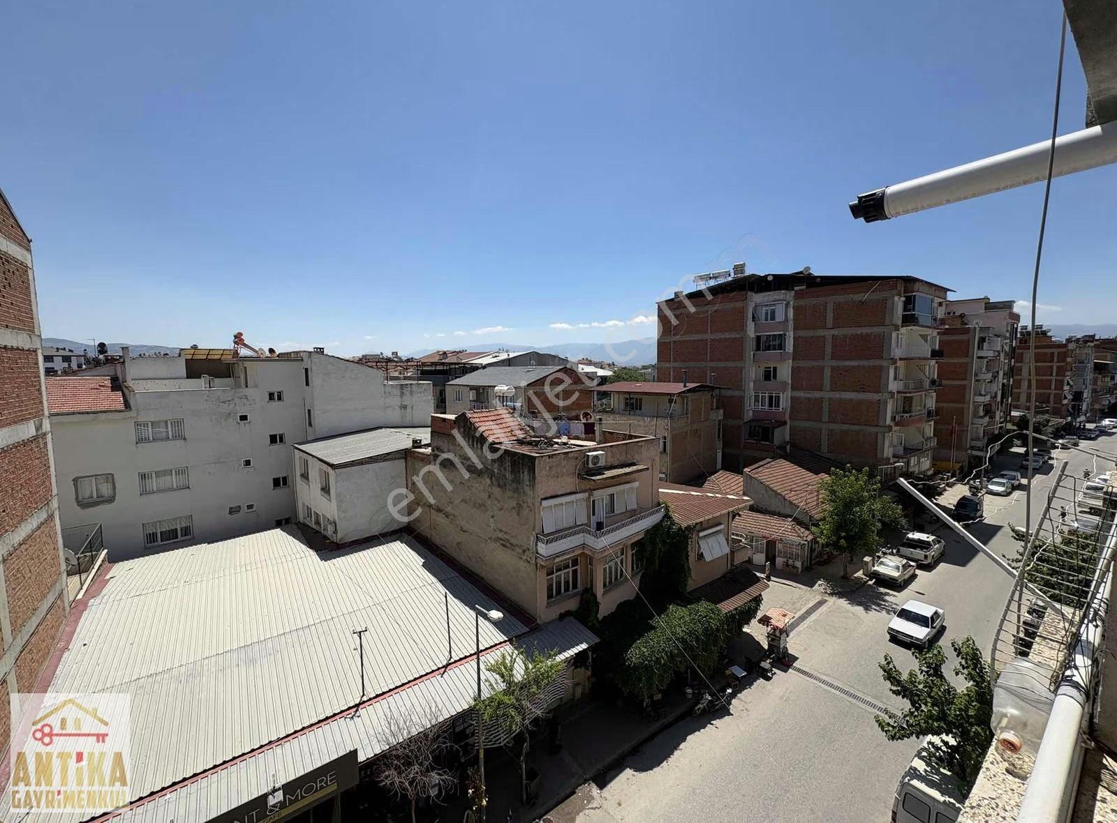 Antika Gayrimenkul'den Çarşı Merkezde 3+1 Yatırımlık Daire - Görsel 3