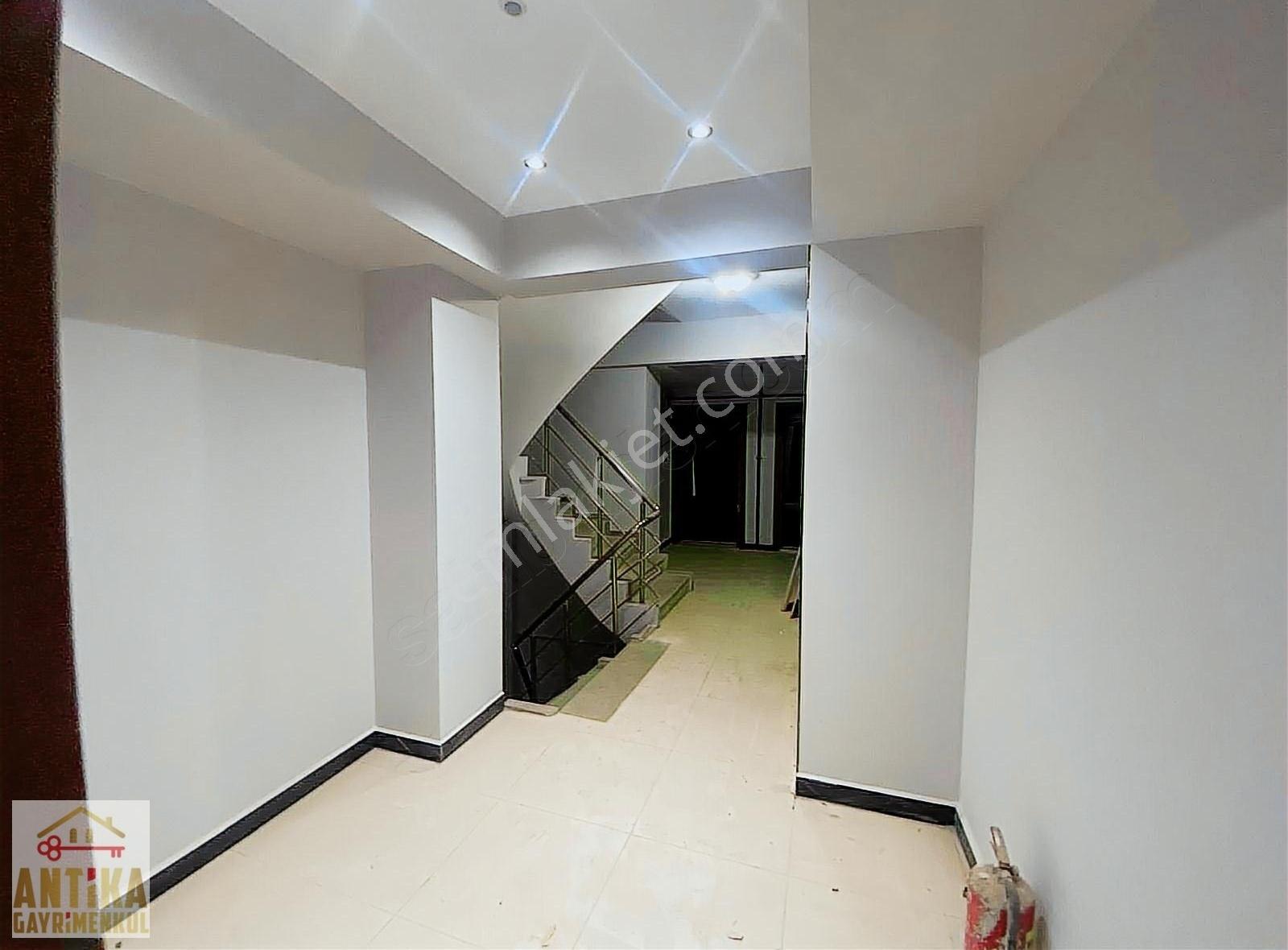 Antika Gayrimenkulden Hastaneye Cepheli Kiralık 3+1 Geniş Daire - Görsel 19