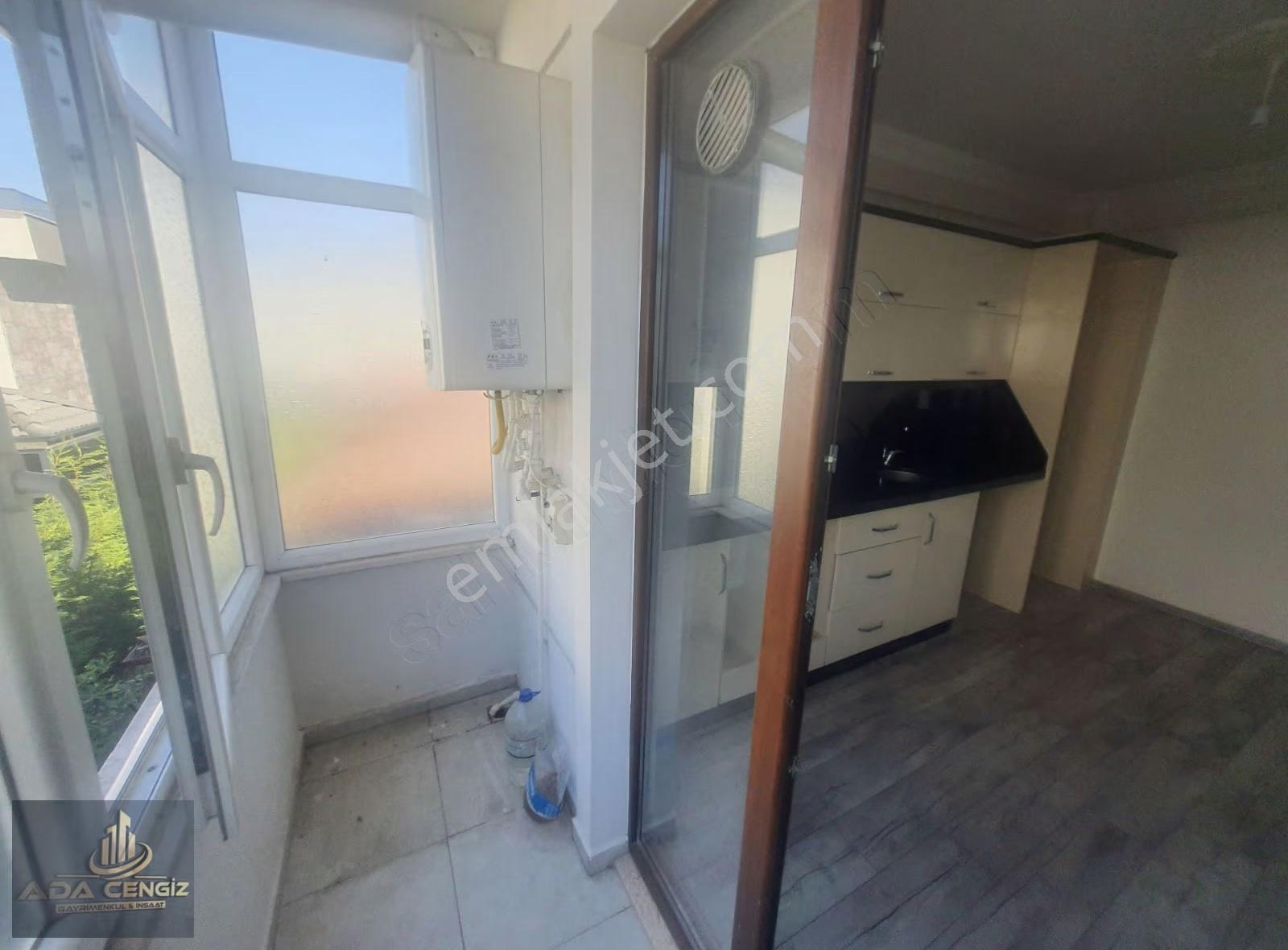 Serdivan Yazlık Ta Cok Merkezi Konumu Olan 2+1 Daire - Görsel 34