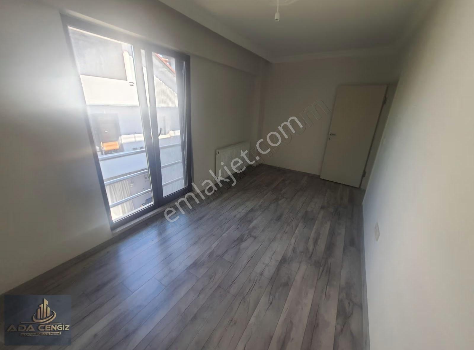 Serdivan Yazlık Ta Cok Merkezi Konumu Olan 2+1 Daire - Görsel 30