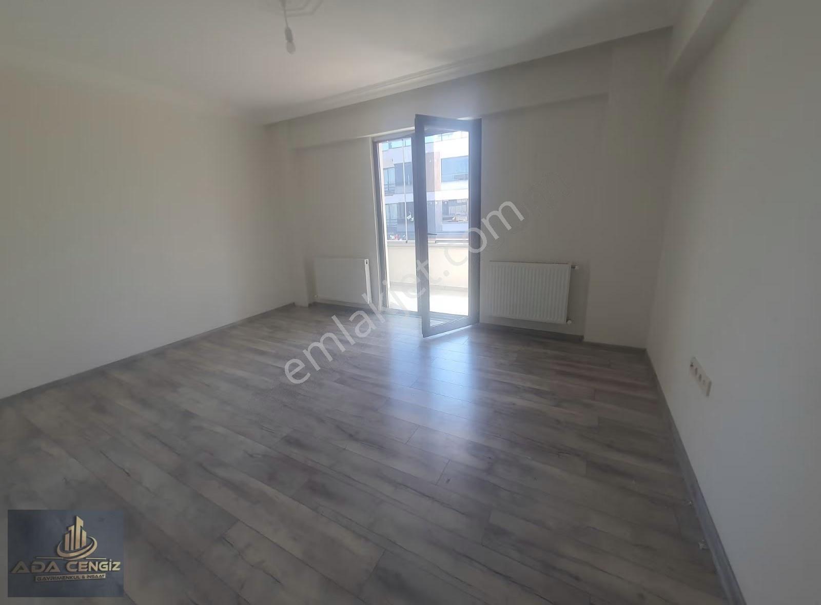 Serdivan Yazlık Ta Cok Merkezi Konumu Olan 2+1 Daire - Görsel 26