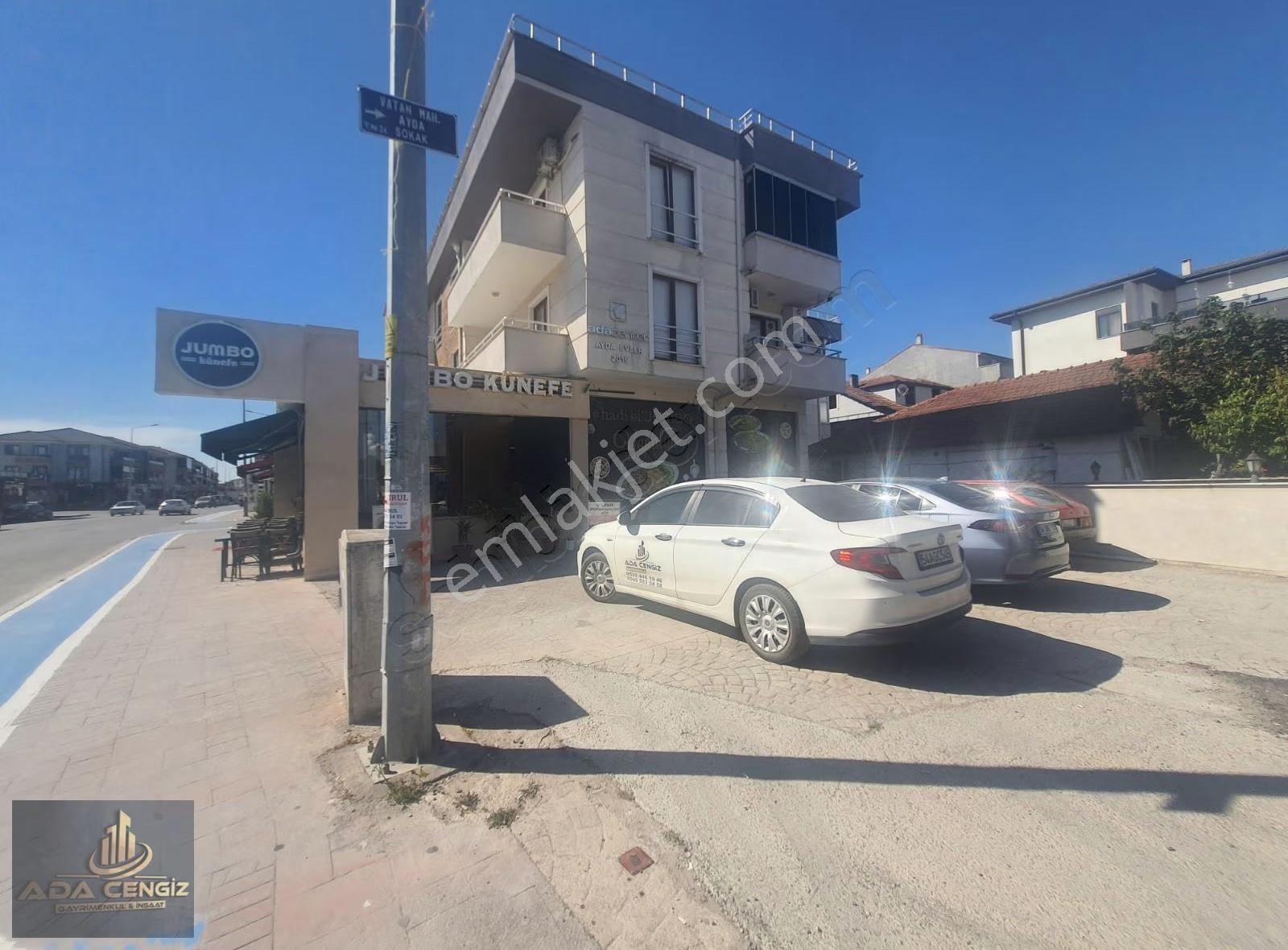 Serdivan Yazlık Ta Cok Merkezi Konumu Olan 2+1 Daire - Görsel 4