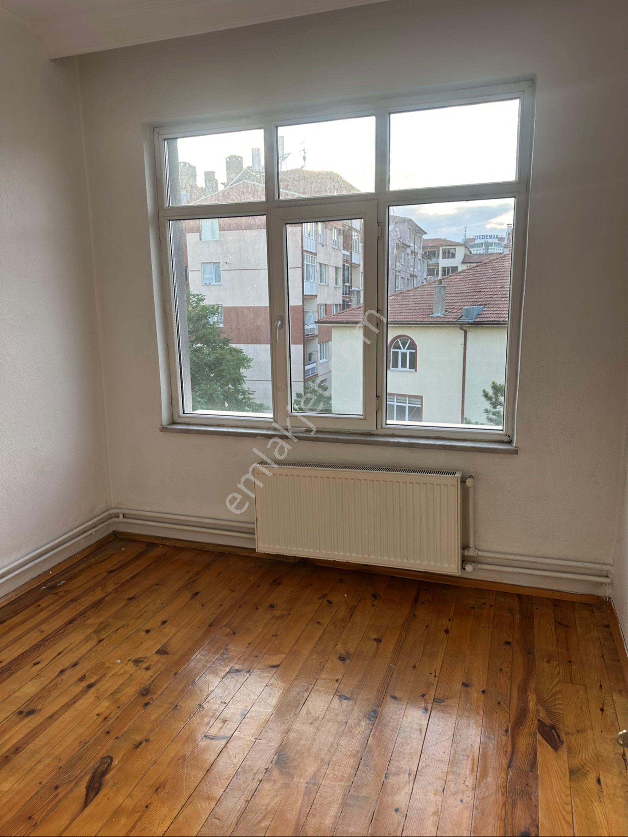 Salih Emlaktan Işıklar Mahallesinde Kiralık 2+1 Doğalgazlı Daire - Görsel 13