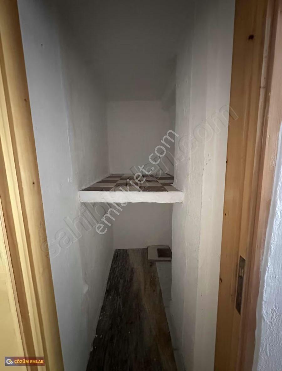 Çözüm Emlak'tan Peker Mahallesi'nde 3+1 Ara Kat Kiralık Daire - Görsel 6