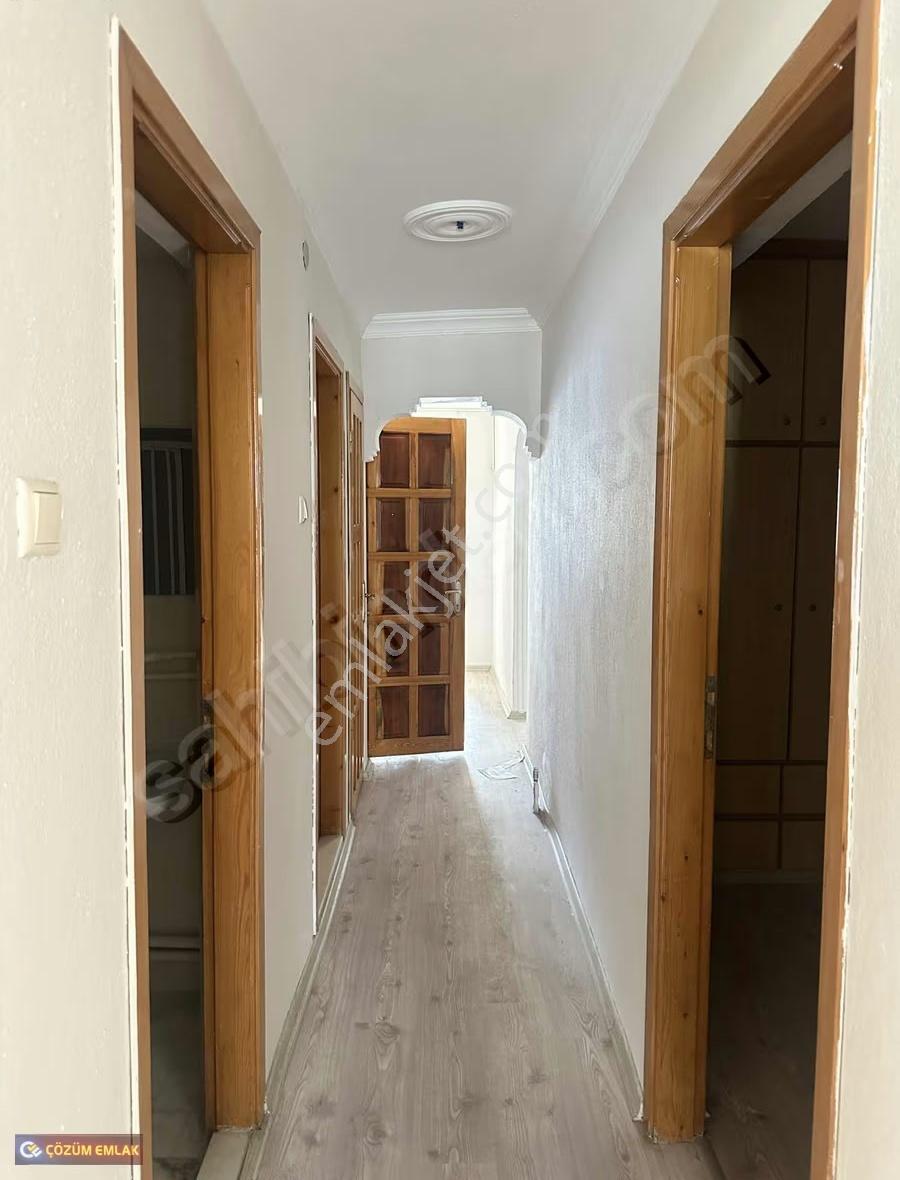 Çözüm Emlak'tan Peker Mahallesi'nde 3+1 Ara Kat Kiralık Daire - Görsel 27