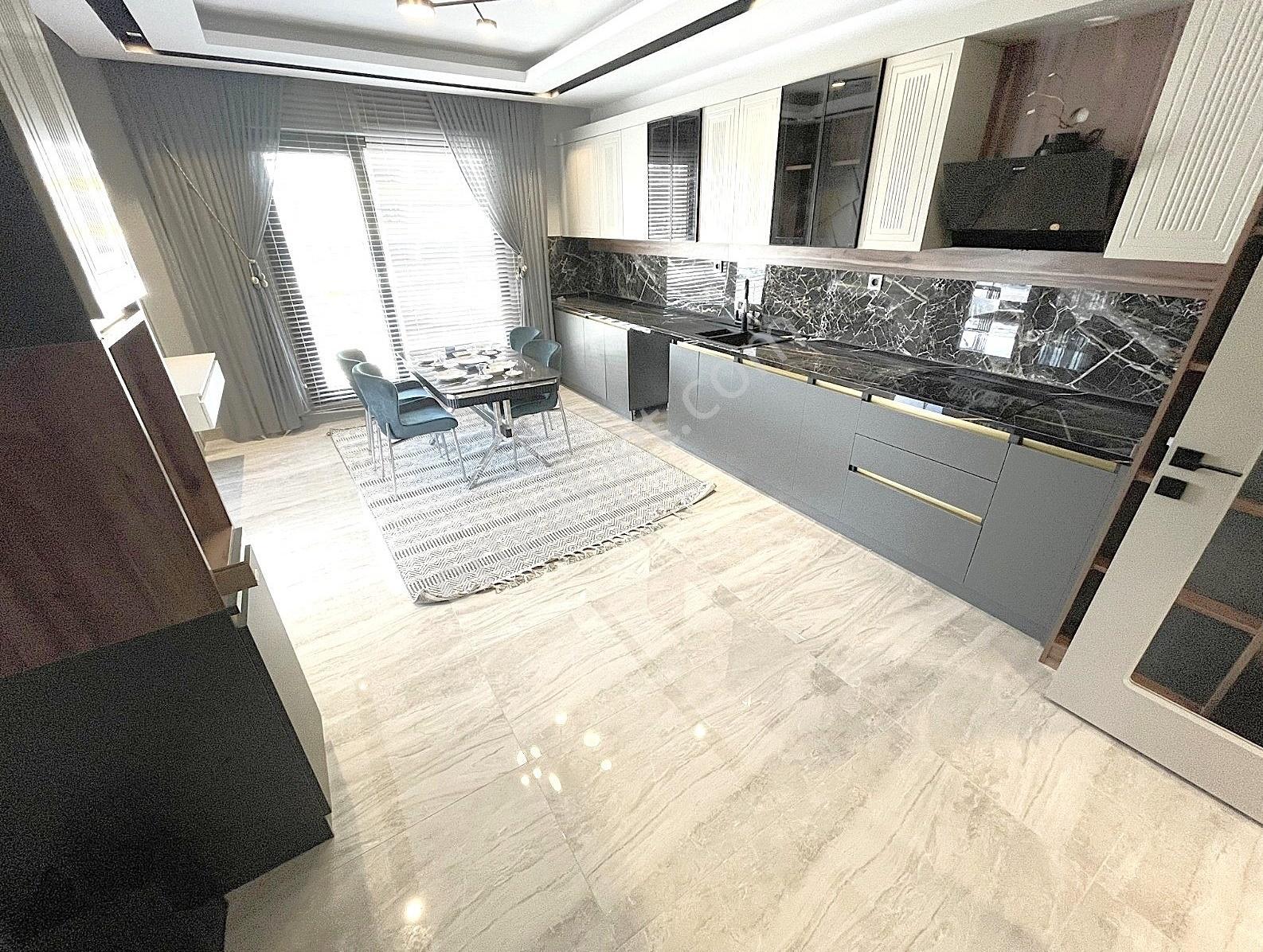 Yozgat Bulvarı Üzerinde 4+1 200m2 17.katta Kök Tapu Sıfır Site - Görsel 2
