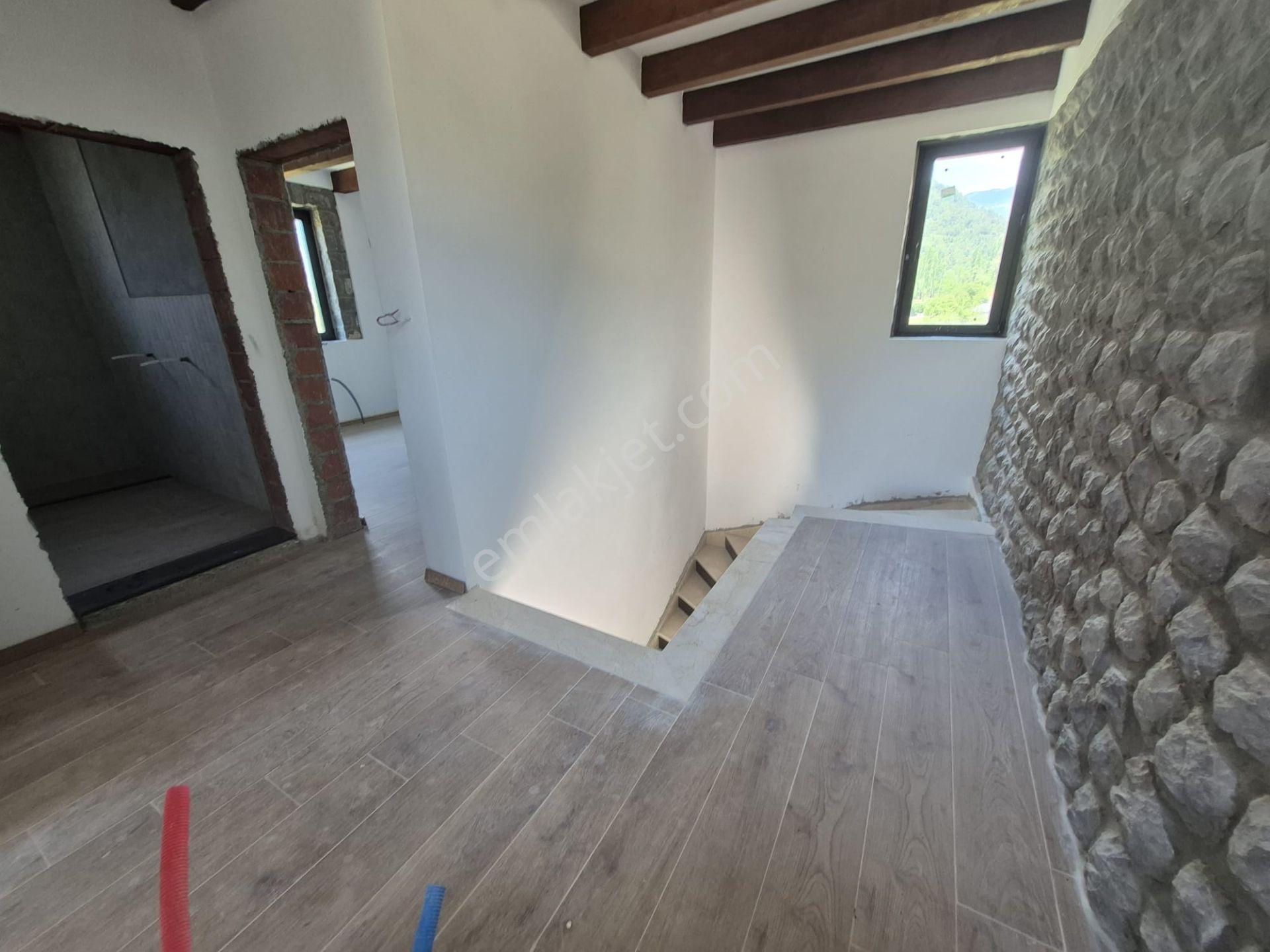 Goldhouse Gayrimenkul Den Satılık Nif Te Özel Tasarım Taş Villa - Görsel 19