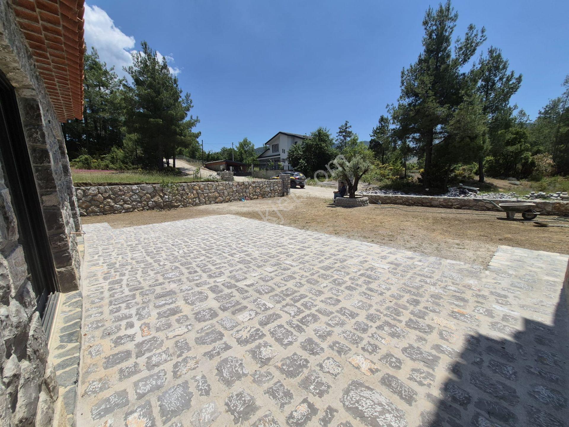 Goldhouse Gayrimenkul Den Satılık Nif Te Özel Tasarım Taş Villa - Görsel 26