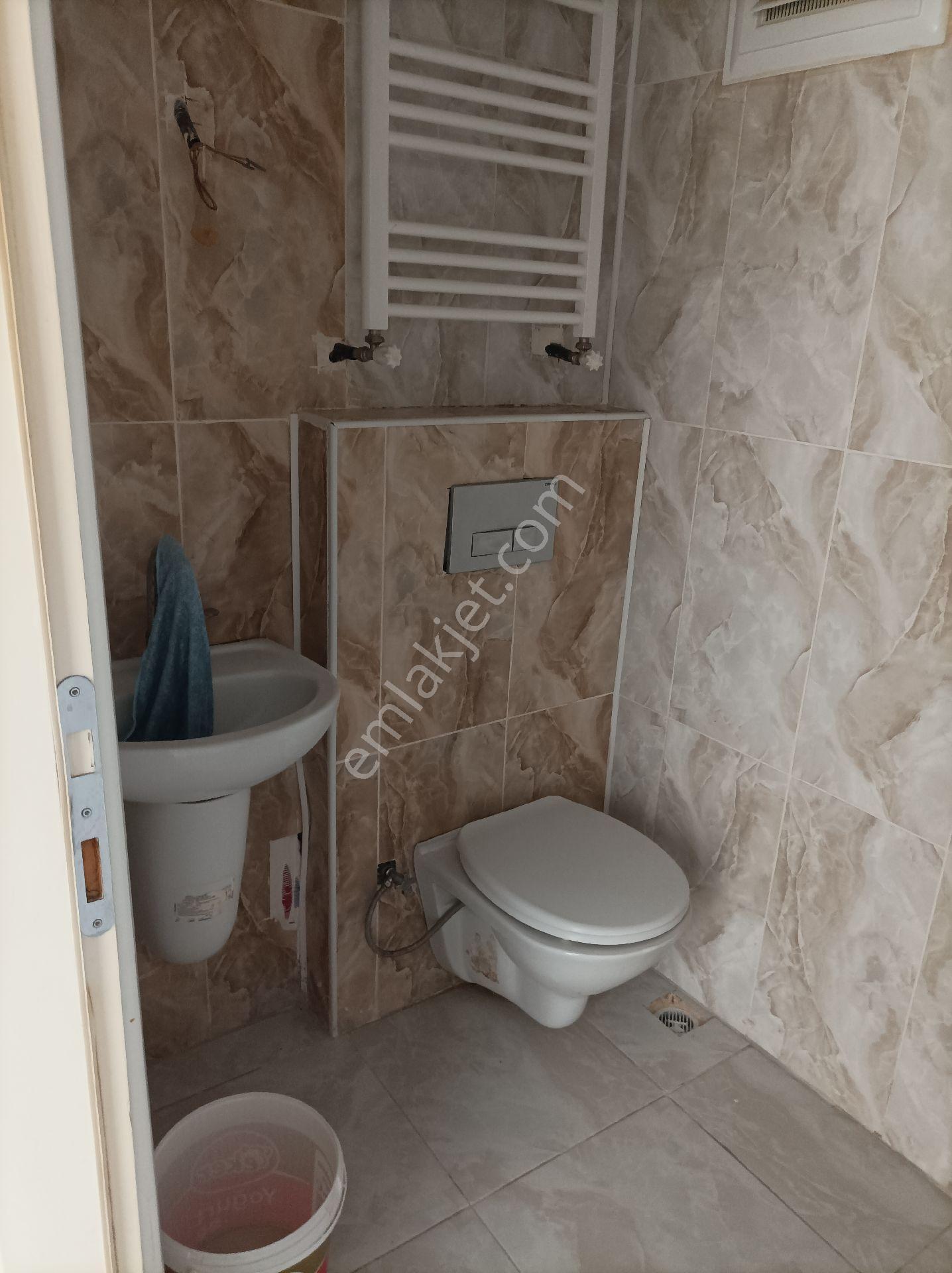 Yardımcı Emlaktan Sgk Üzerinde Geniş M2'li Manzaralı Kiralık 2+1 Daire - Görsel 15