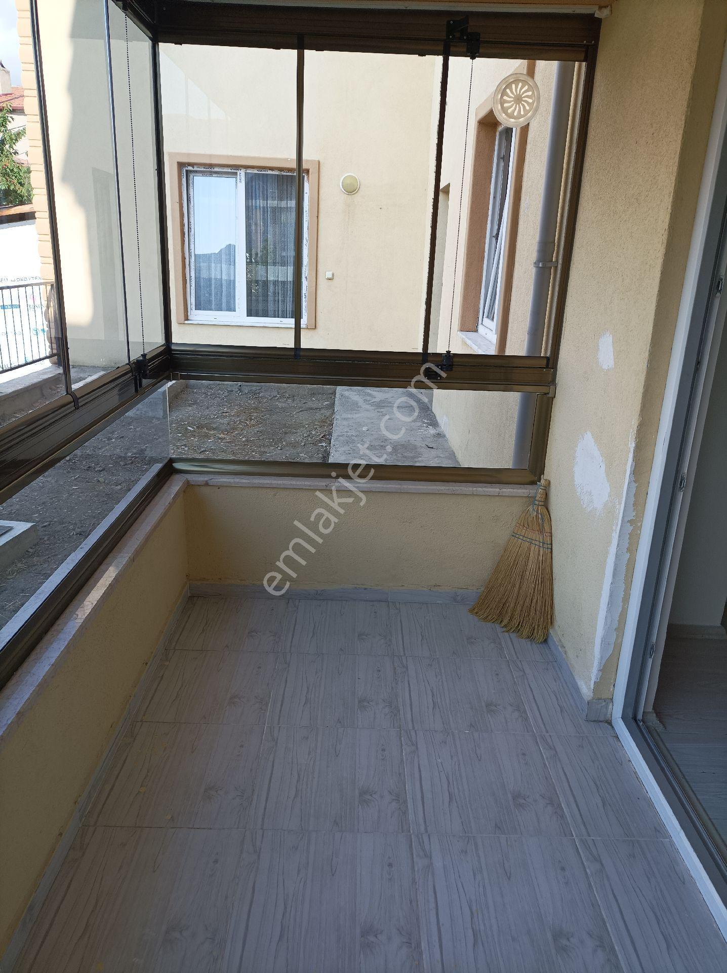 Yardımcı Emlaktan Sgk Üzerinde Geniş M2'li Manzaralı Kiralık 2+1 Daire - Görsel 2