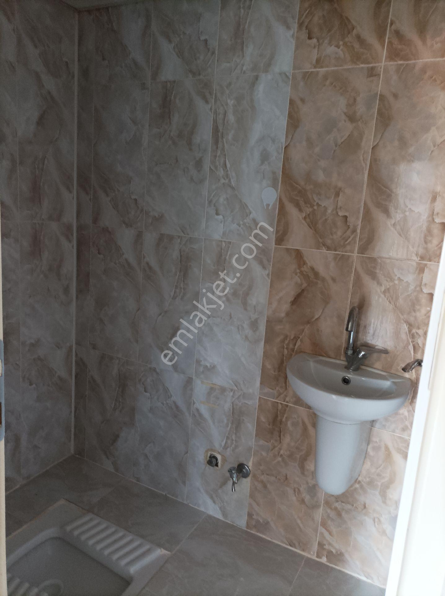 Yardımcı Emlaktan Sgk Üzerinde Geniş M2'li Manzaralı Kiralık 2+1 Daire - Görsel 18