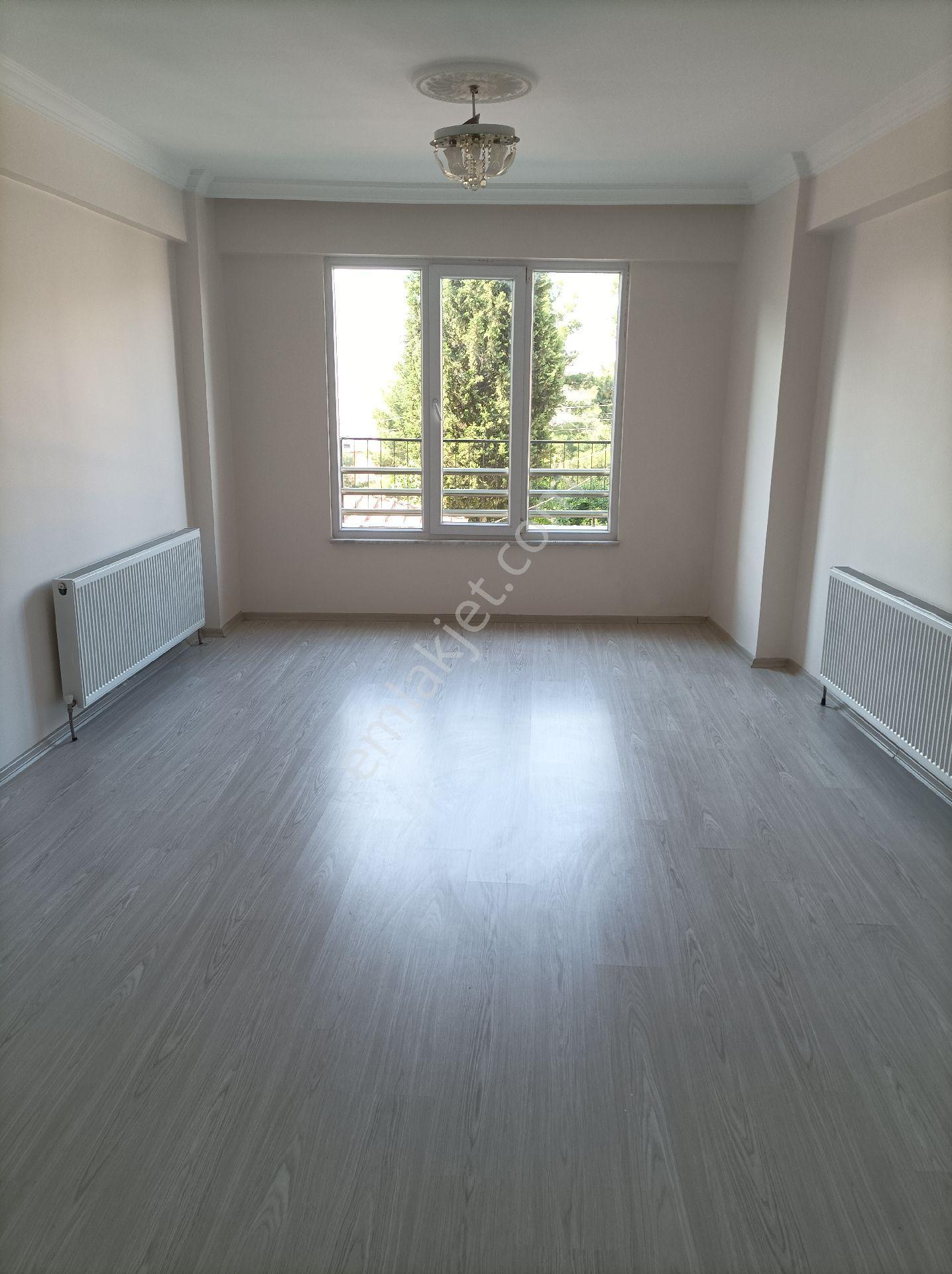 Yardımcı Emlaktan Sgk Üzerinde Geniş M2'li Manzaralı Kiralık 2+1 Daire - Görsel 10
