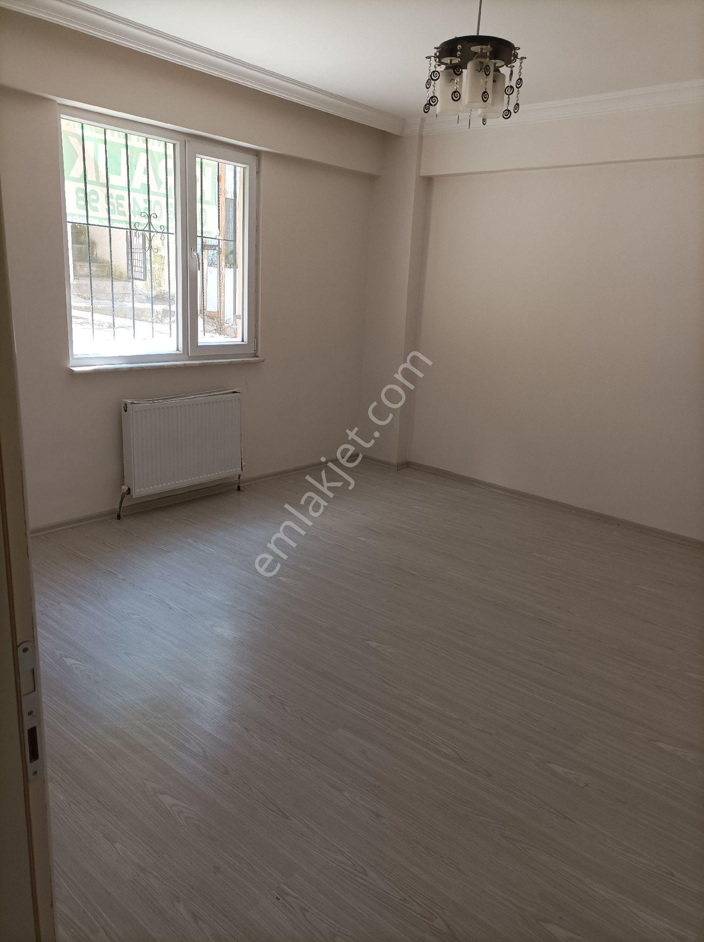 Yardımcı Emlaktan Sgk Üzerinde Geniş M2'li Manzaralı Kiralık 2+1 Daire - Görsel 14