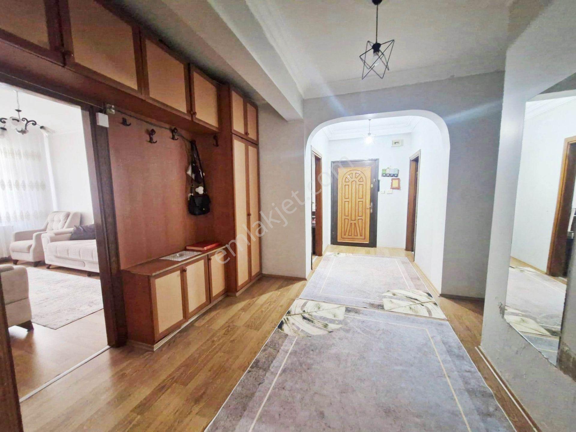 Fatih Emlak Tan Fevziçakmak Ta 1 Kat 3+1 Kiralık Daire - Görsel 21