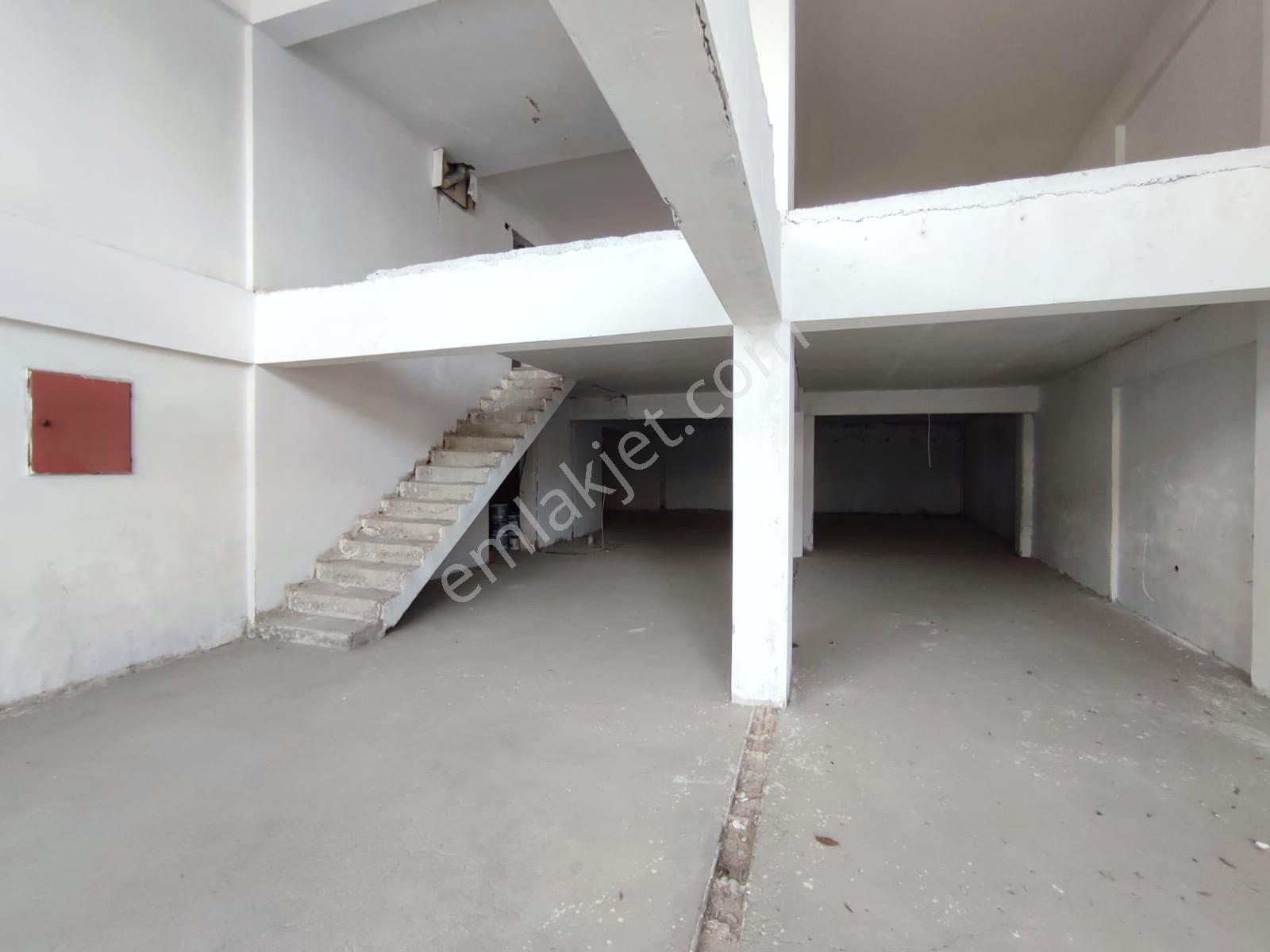 Nilüfer Beşevler Yıldırım Caddesi Kiralık Dükkan - 390m² - Görsel 11