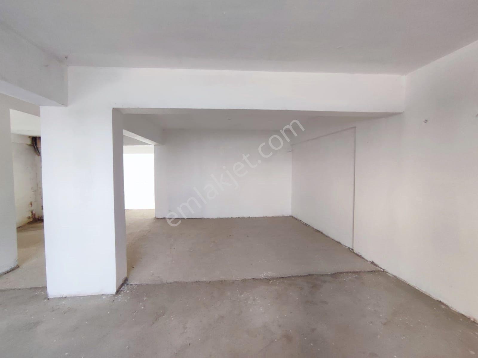 Nilüfer Beşevler Yıldırım Caddesi Kiralık Dükkan - 390m² - Görsel 17