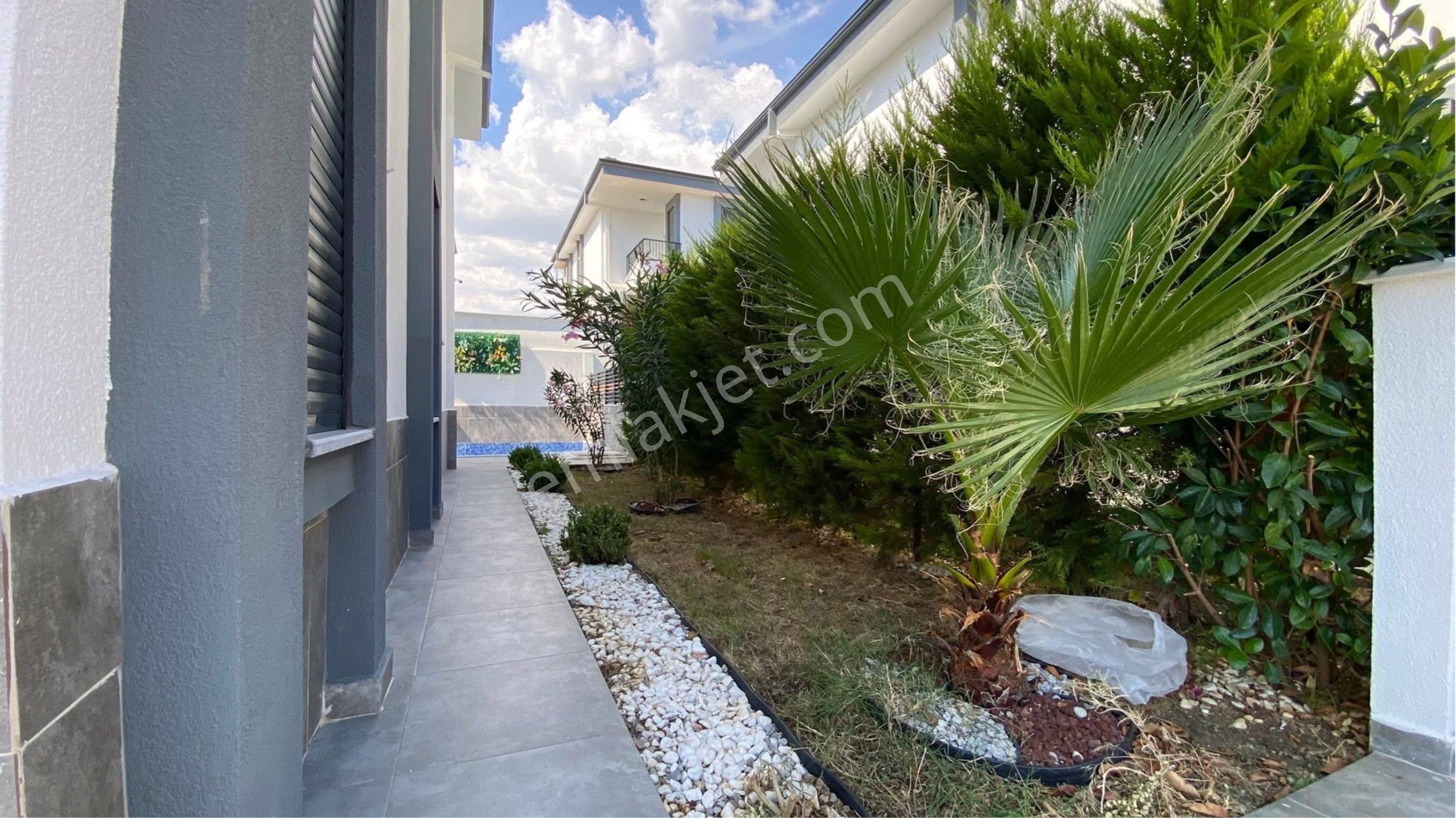 Didim Efeler’de Tam Müstakil Özel Havuz Otoparklı Villa - Görsel 28