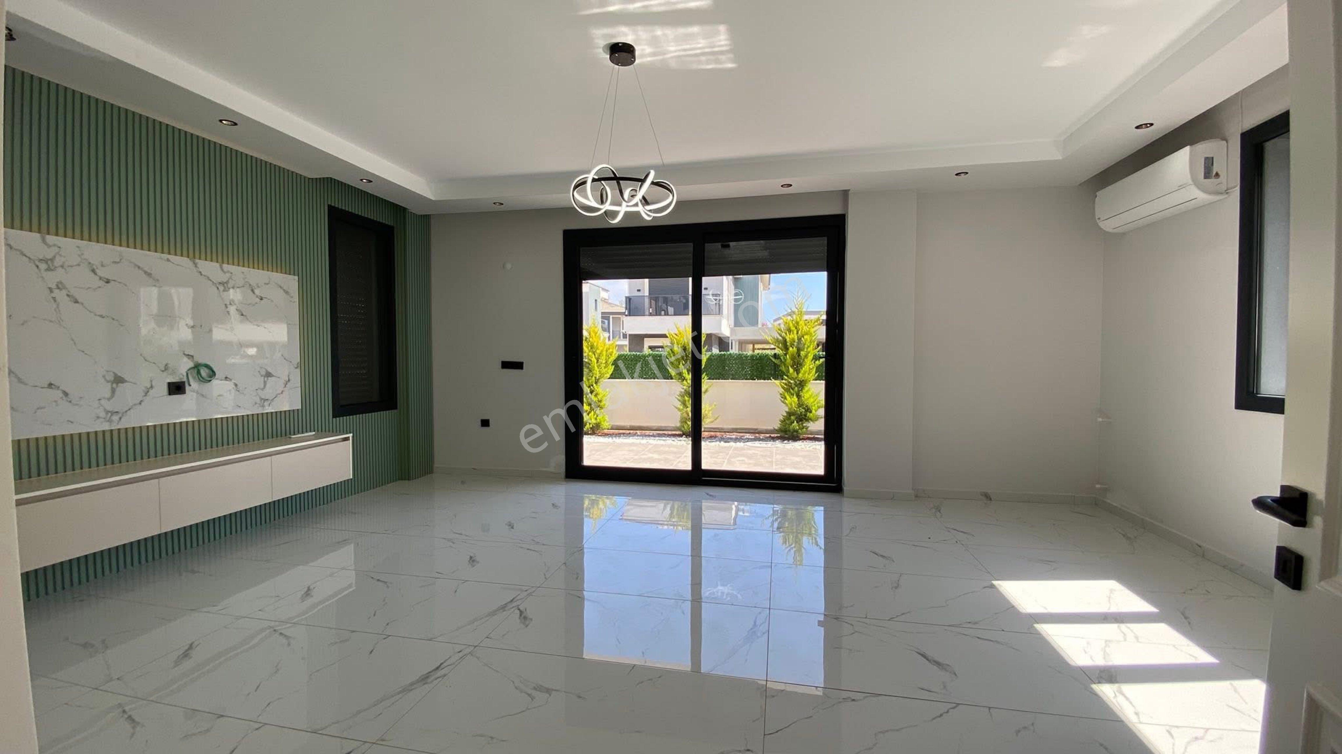 Didim Efeler’de Tam Müstakil Özel Havuz Otoparklı Villa - Görsel 4