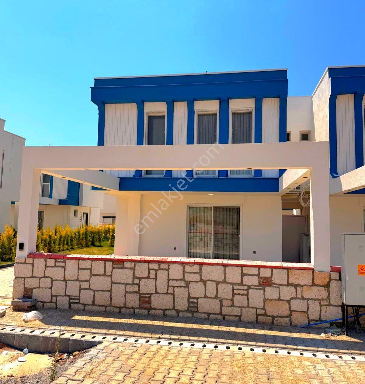 Davutlarda Özel Havuzlu Ful Eşyalı Sıfır Villa - Görsel 6