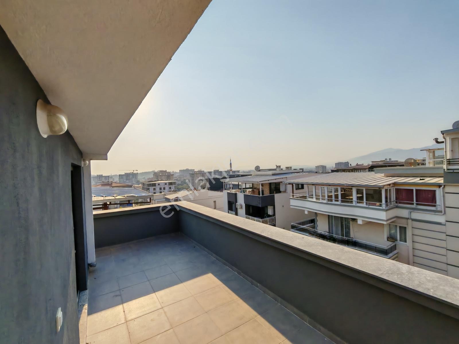 Uğurmumcu'da Kiralık Lüks Dublex 4+1 160m2 Daire - Görsel 6
