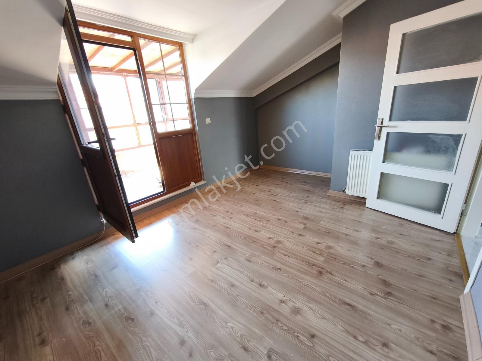 Ümraniye Namık Kemal'de 3+1 Asansörlü Çift Teraslı Kiralık Daire - Görsel 24