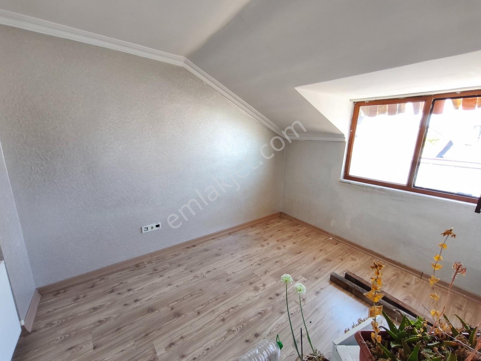 Ümraniye Namık Kemal'de 3+1 Asansörlü Çift Teraslı Kiralık Daire - Görsel 17