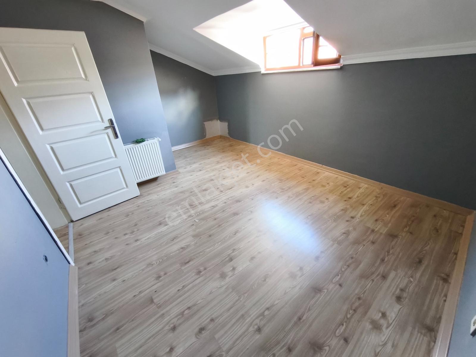Ümraniye Namık Kemal'de 3+1 Asansörlü Çift Teraslı Kiralık Daire - Görsel 18