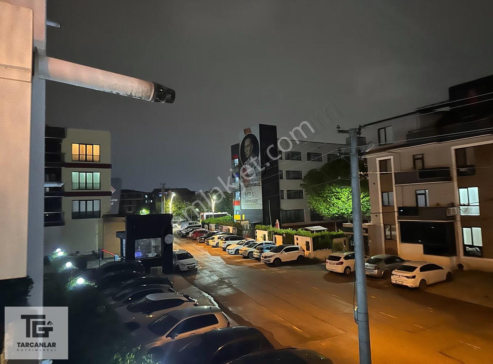 Tarcanlardan Kartepe F.s.m. Karcityde Havuzlu Site Arakat 2+1 - Görsel 34