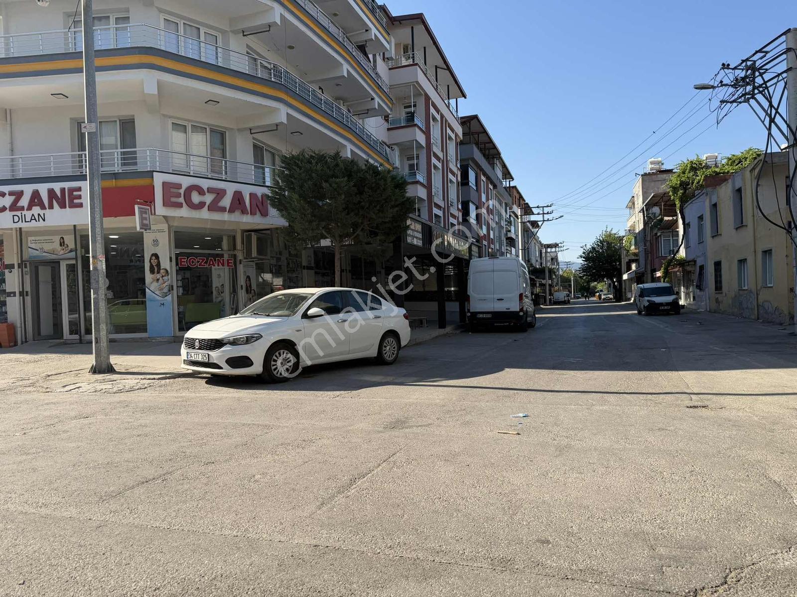 İşlek Caddede Dükkan - Görsel 4