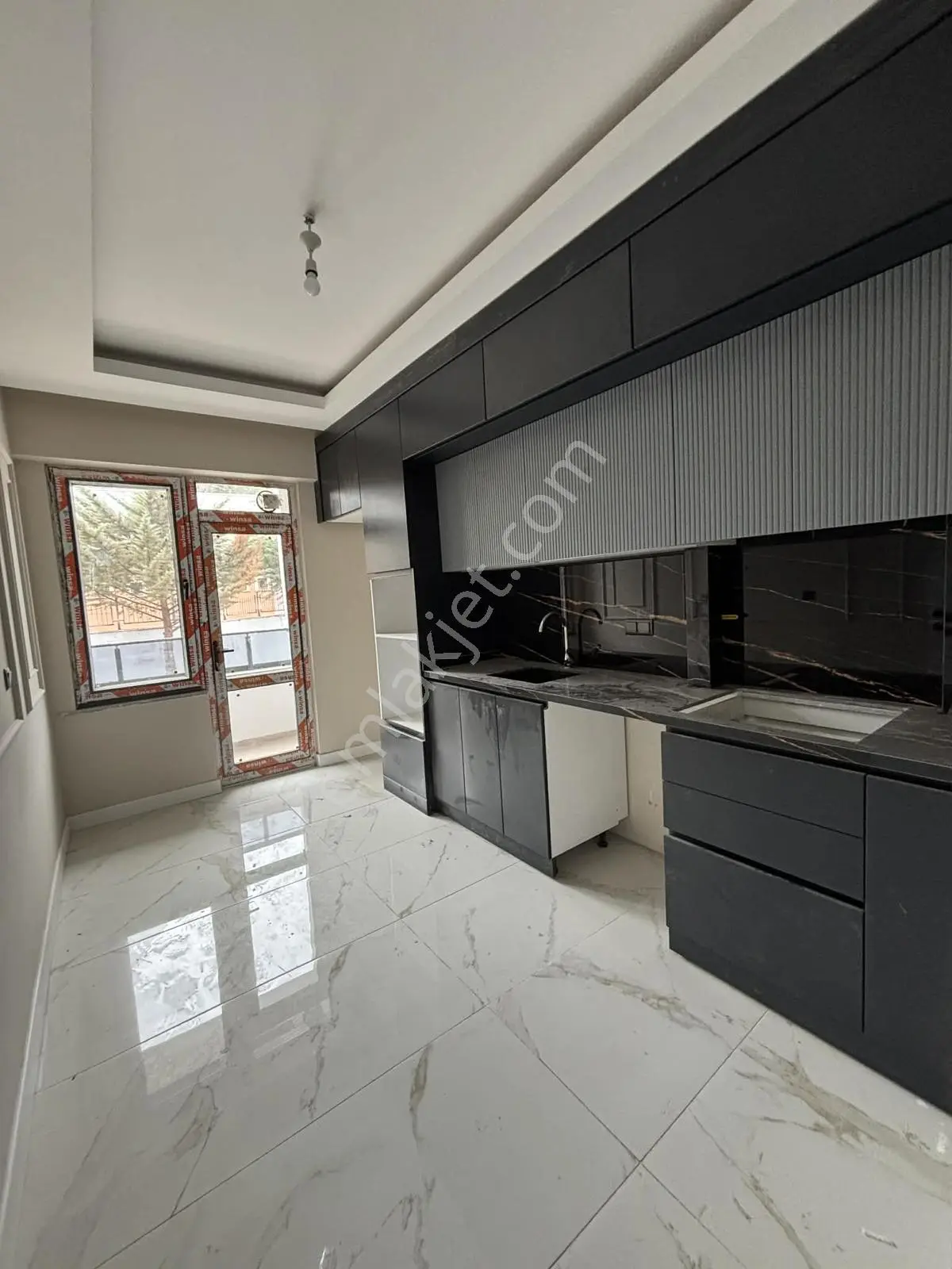 Kışla Parkı Karşısın Da Kışla Lıyf Sitesin De Satılık 2+1 Daire - Görsel 5