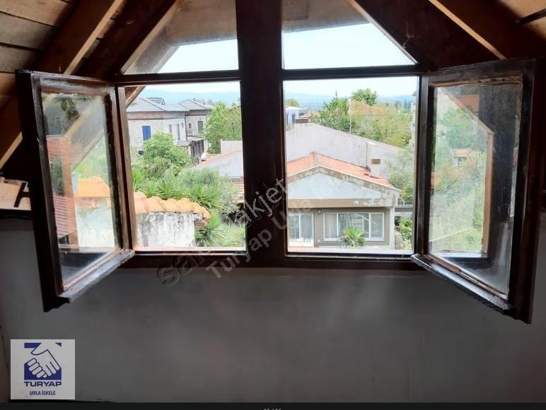 Urla Atatürk Mah.de Kiralık Müstakil Bahçeli Villa - Görsel 8
