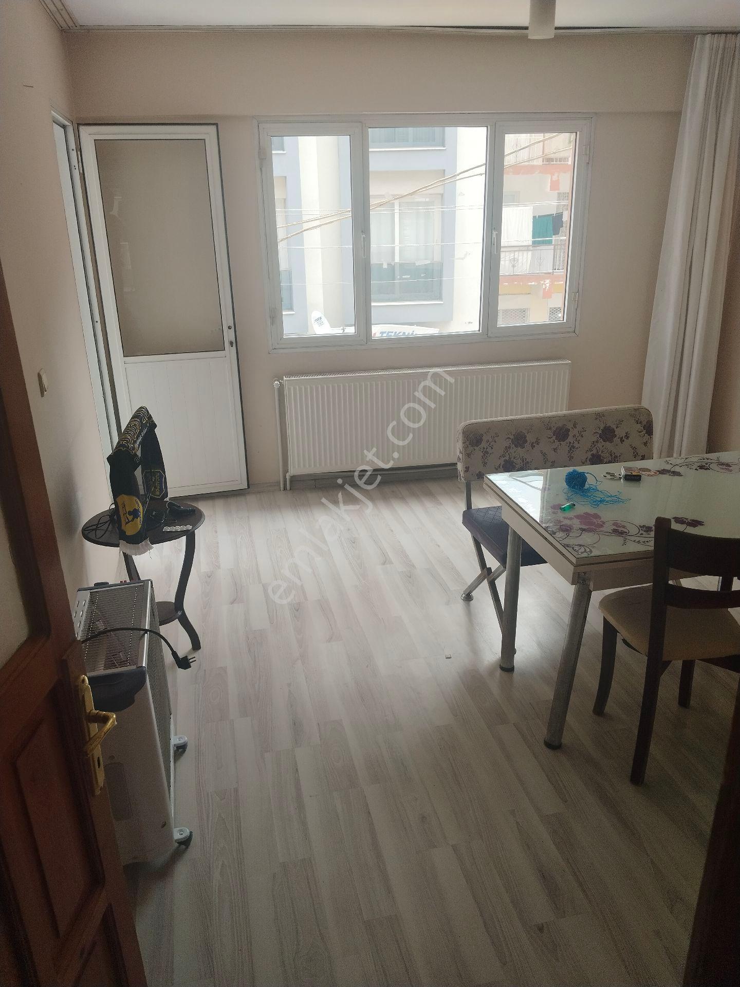Buca Çamlıkule Mah. Kiralık 2+1 Çift Cephe Çift Balkon - Görsel 8