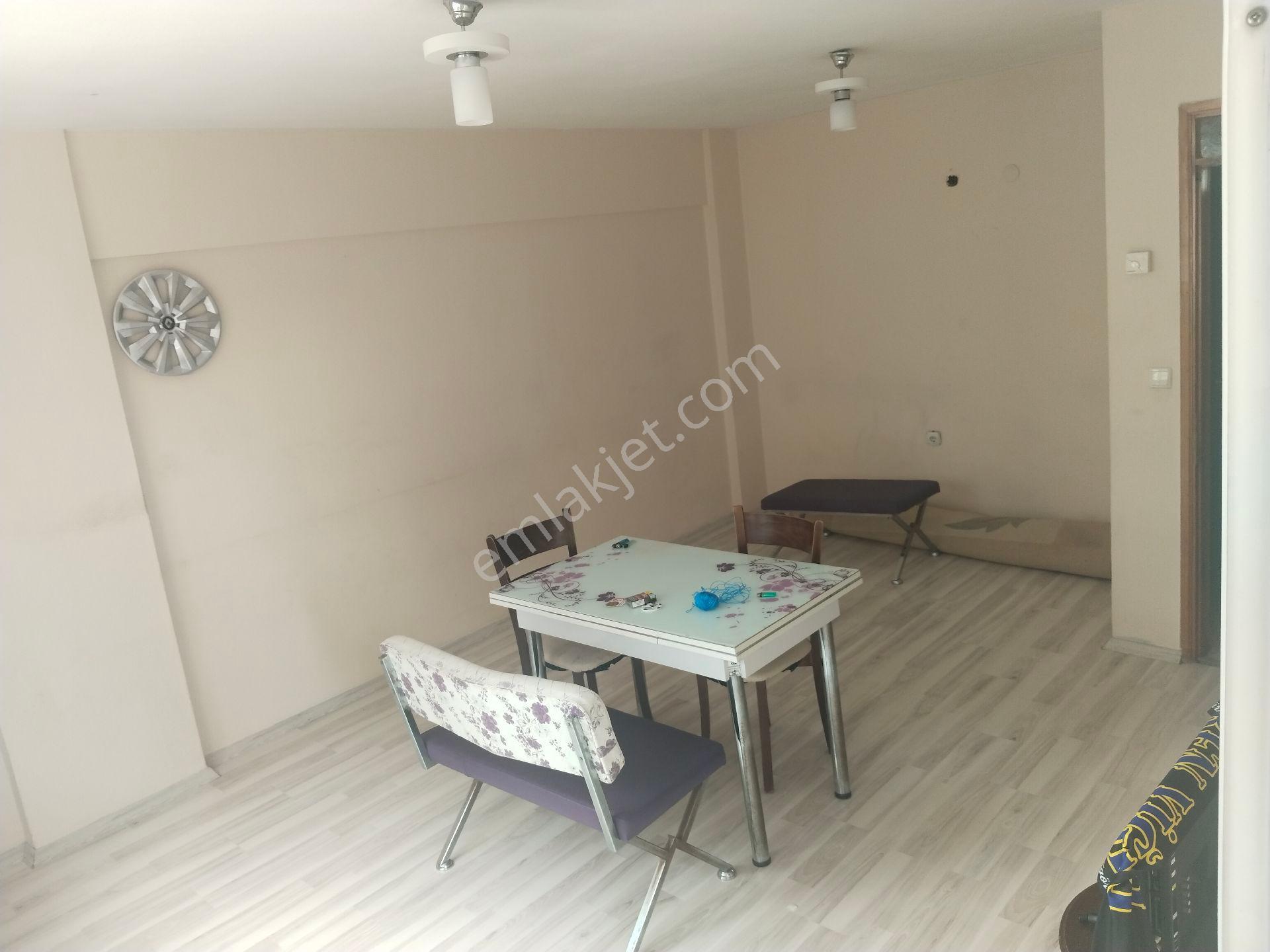 Buca Çamlıkule Mah. Kiralık 2+1 Çift Cephe Çift Balkon - Görsel 9