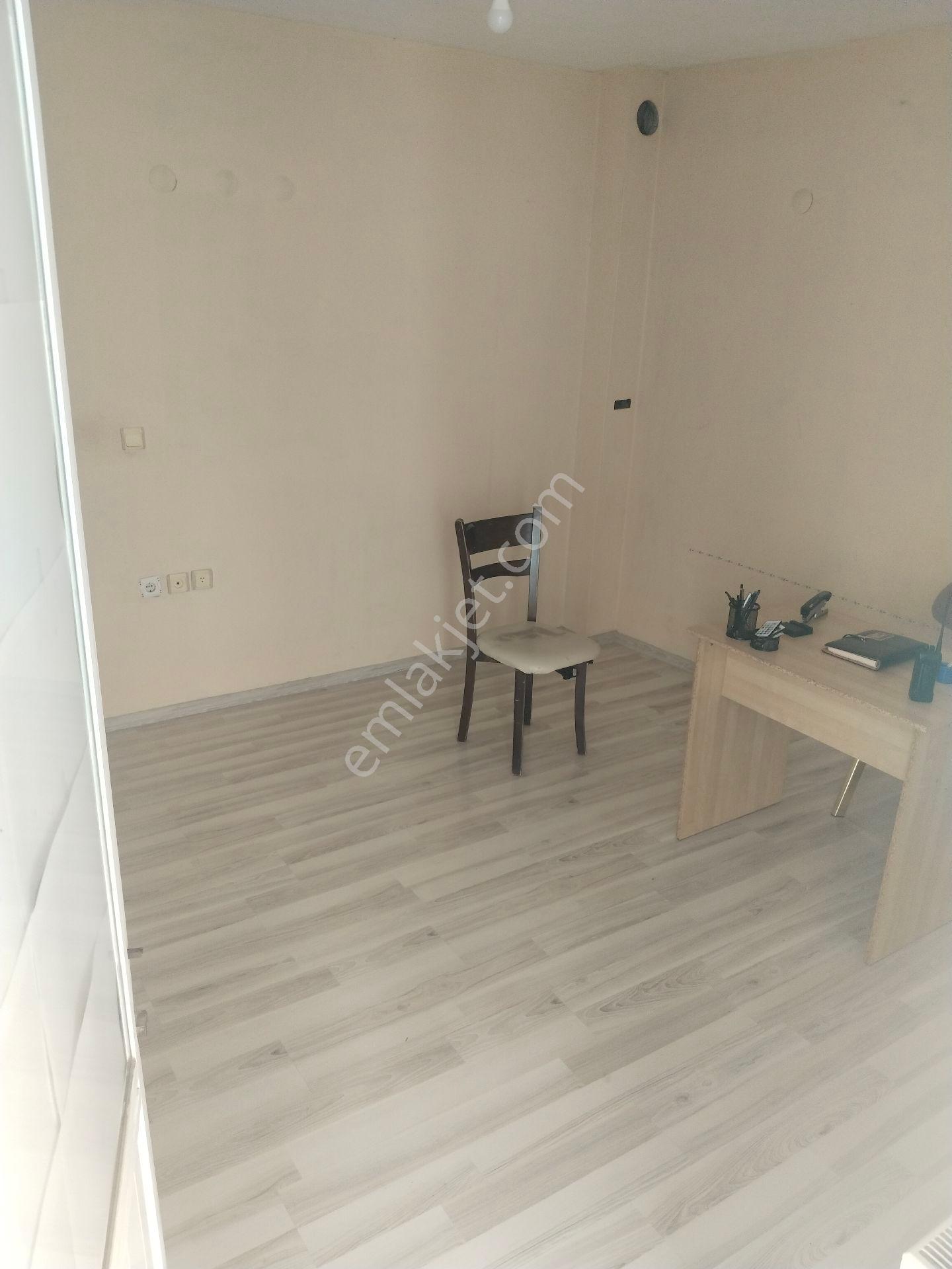 Buca Çamlıkule Mah. Kiralık 2+1 Çift Cephe Çift Balkon - Görsel 15