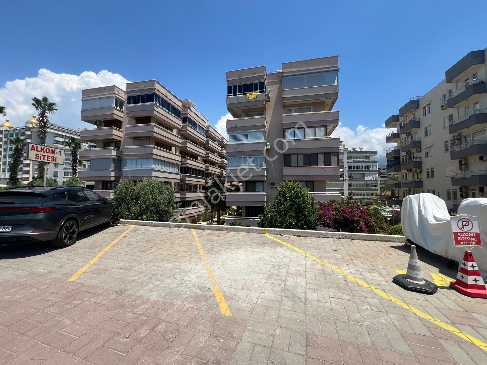 Ewax Property'den Mahmutlarda Denize Sıfır Deniz Manzaralı Daire - Görsel 34